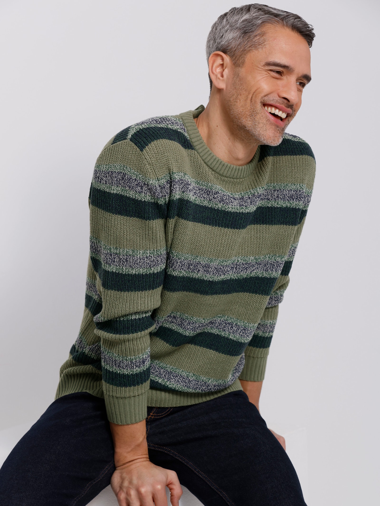 Rundhalspullover im Ringel-Look - khaki-marine-gemustert