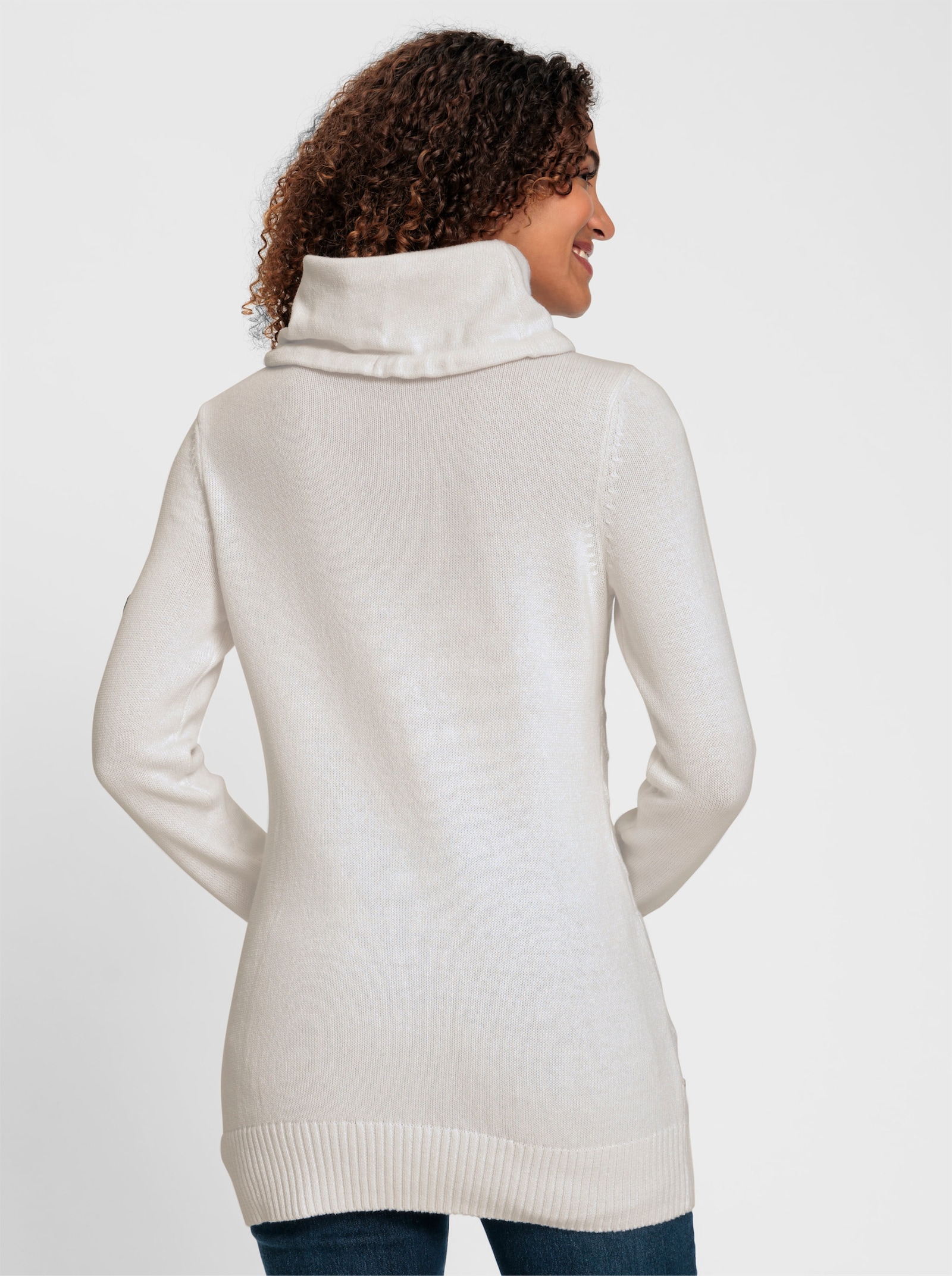 Rollkragenpullover mit Rauten-Strickmuster - ecru