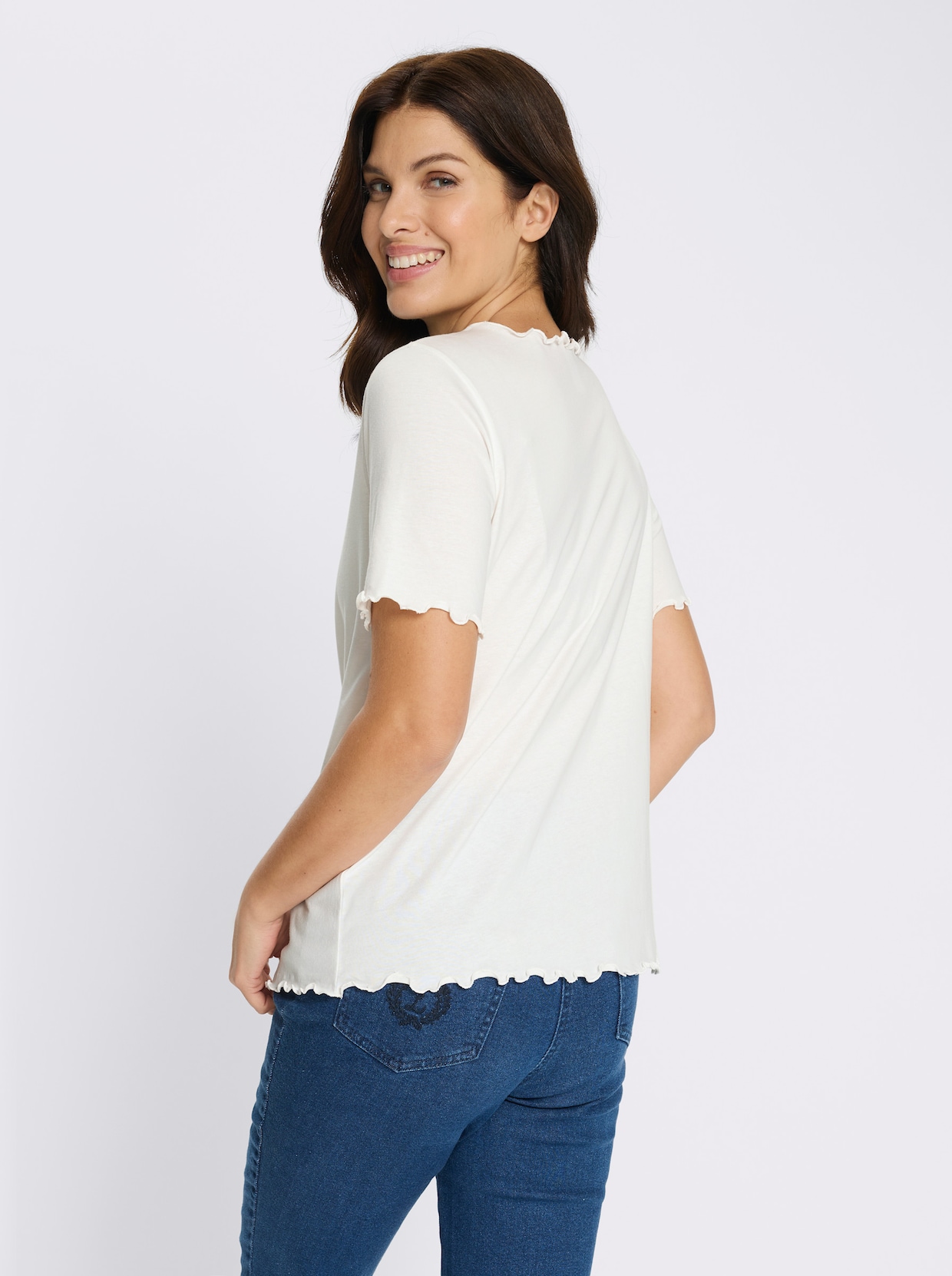 Kurzarmshirt mit gewellten Abschlüssen - ecru