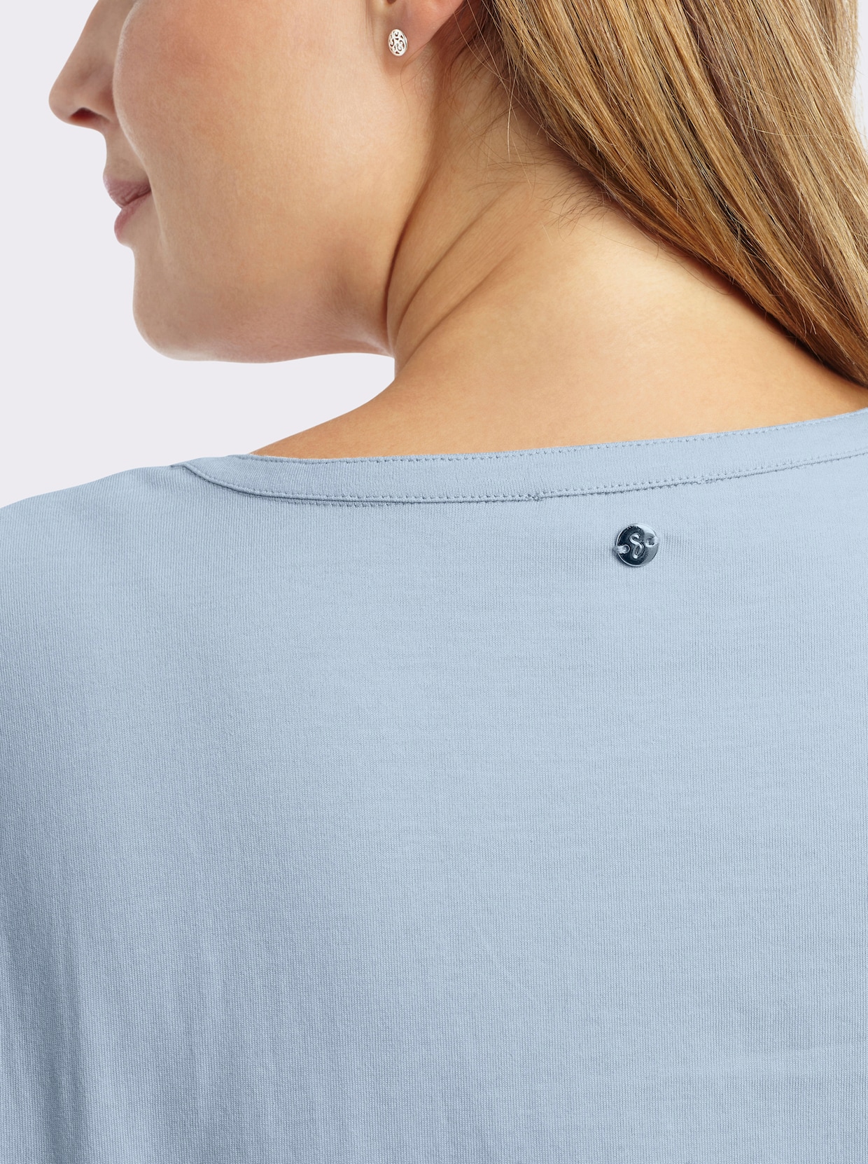 sheego T-Shirt mit offenem V-Schlitz - hellblau