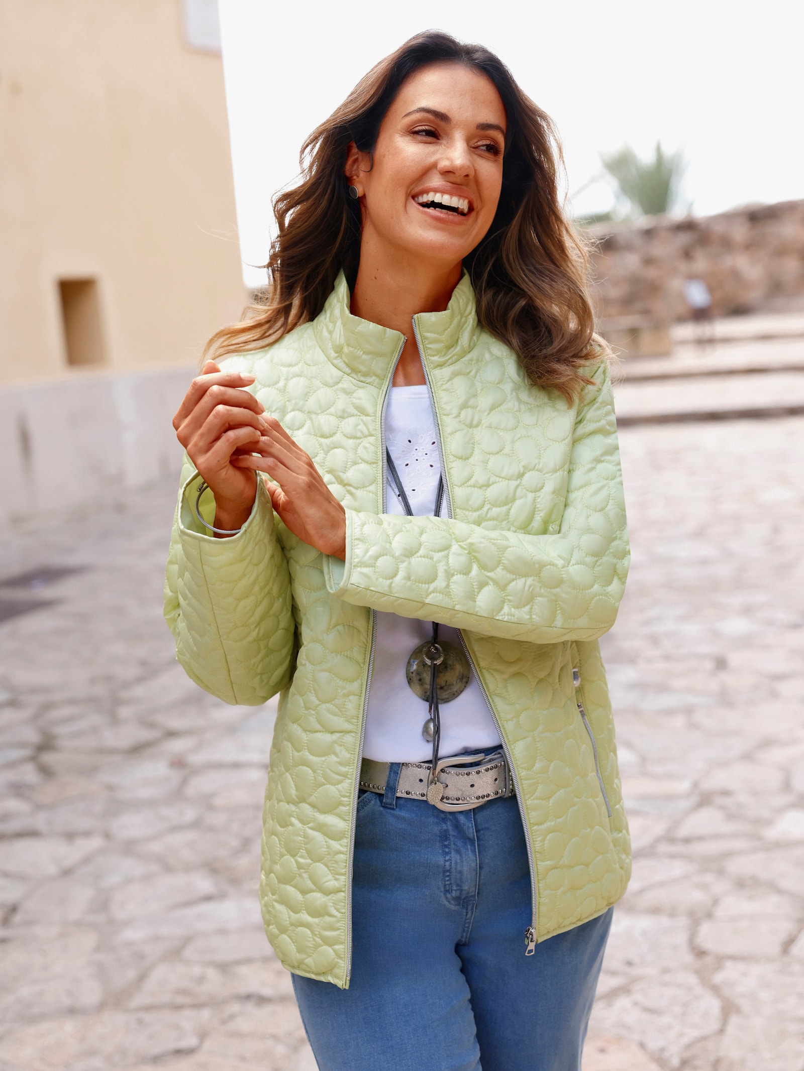 Steppjacke in Blüten-Steppung - pistazie