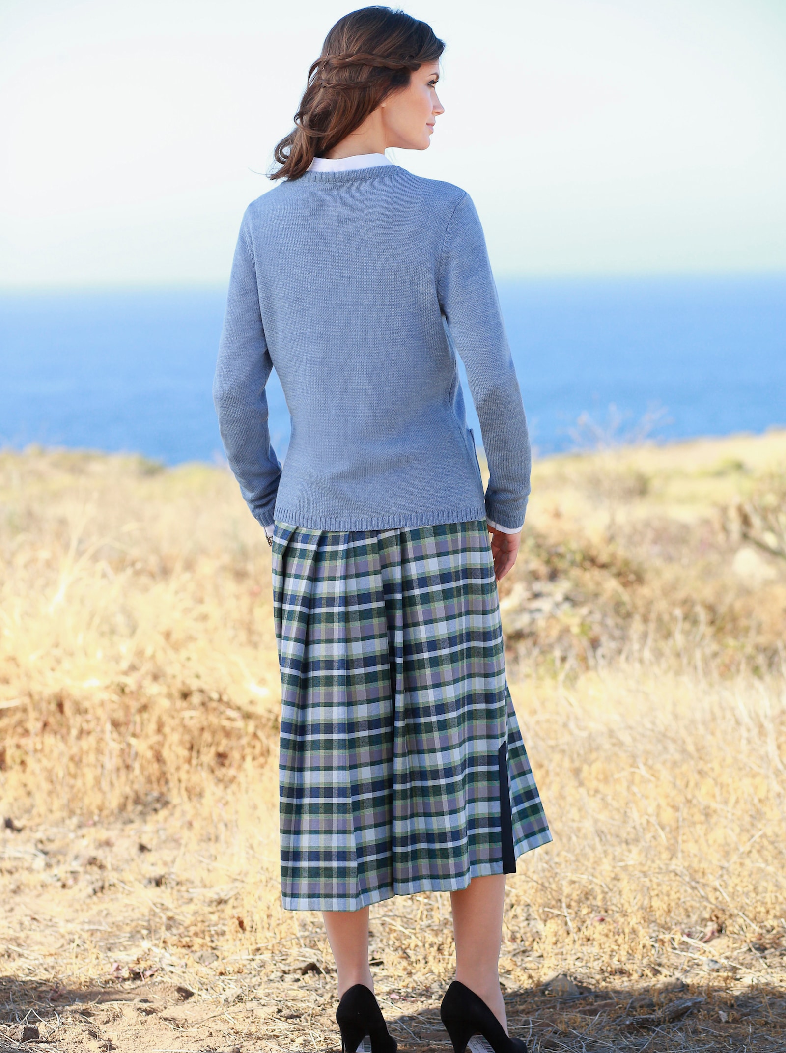 Strickjacke mit Schmuck-Knöpfen - bleu-meliert