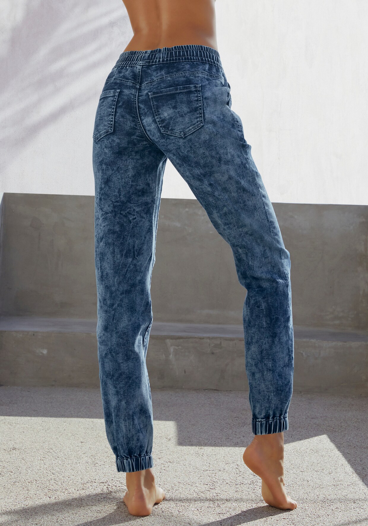 Bench. Jogger Pants - dunkelblau-moonwashed