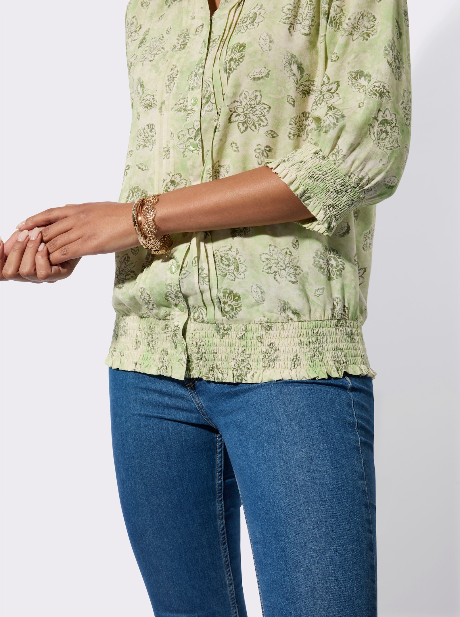 Druckbluse mit gesmokten Abschlüssen - lindgrün-bedruckt