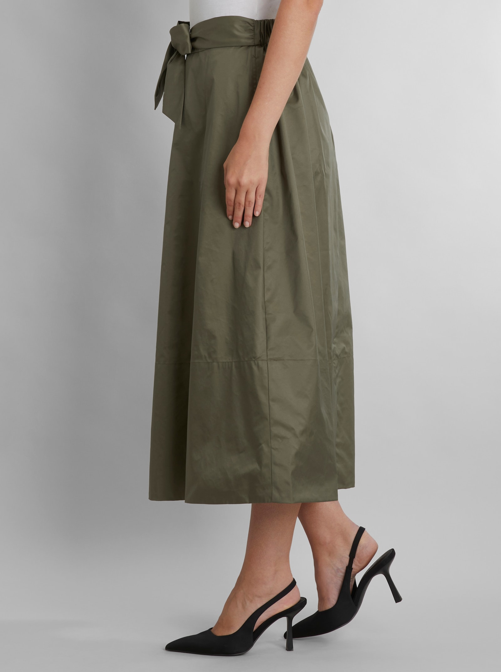 heine Schlupfrock mit leichtem Glanz - oliv