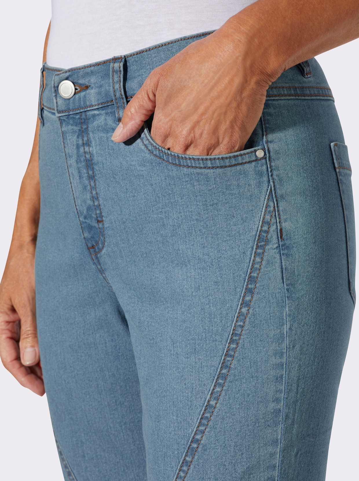 Jeans mit Ziernähten vorne - blue-bleached