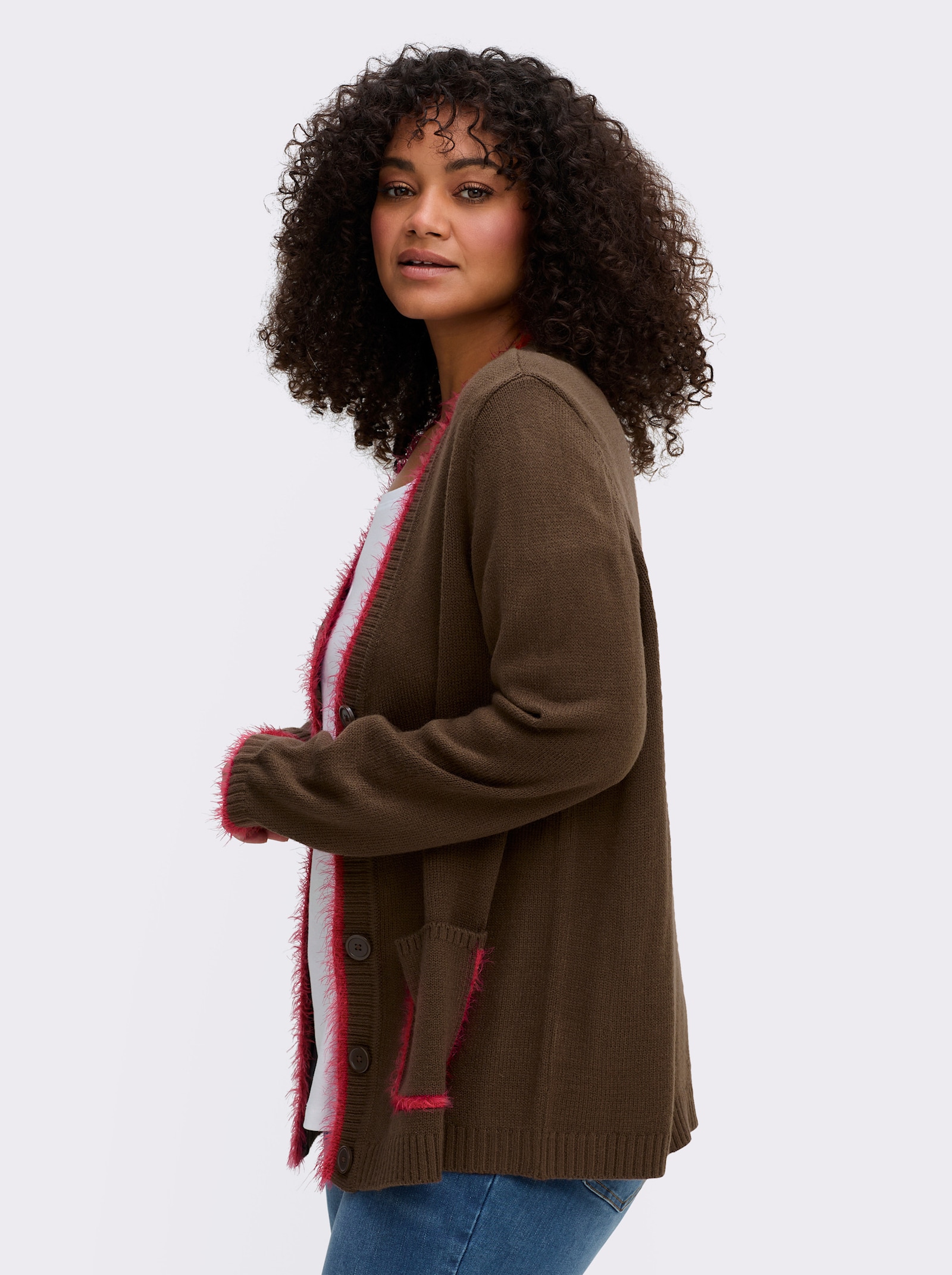 sheego Strickjacke mit Flauschgarn-Kanten - schoko-kirsche