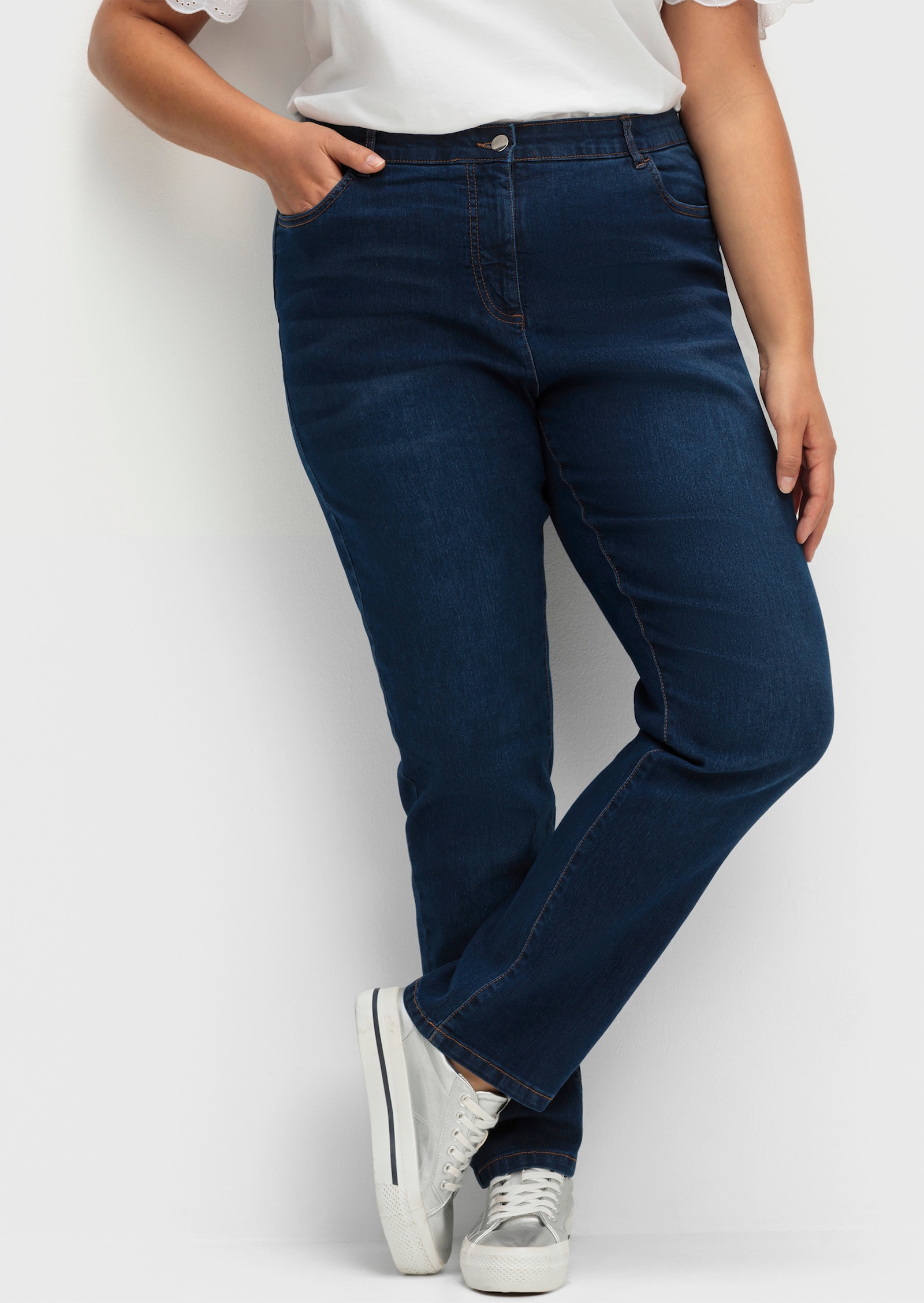 High-waist-Jeans mit innenliegendem Dehnbund - dark blue