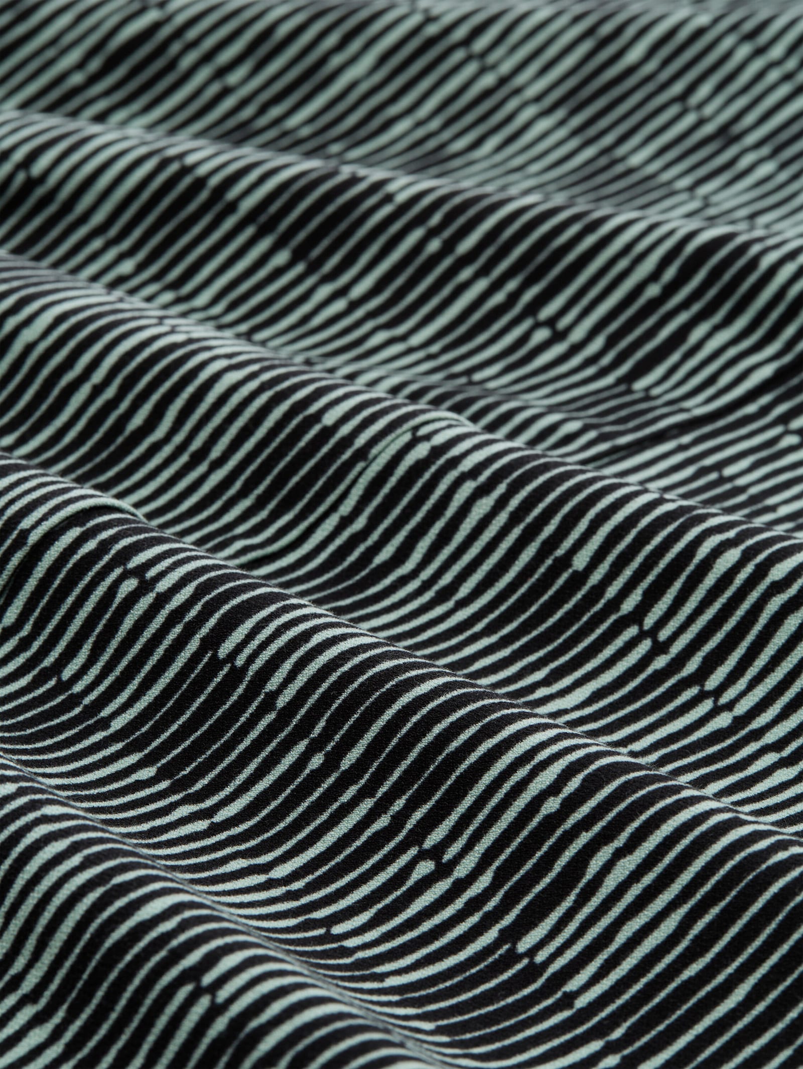 T-Shirt - irregular moss graphic design