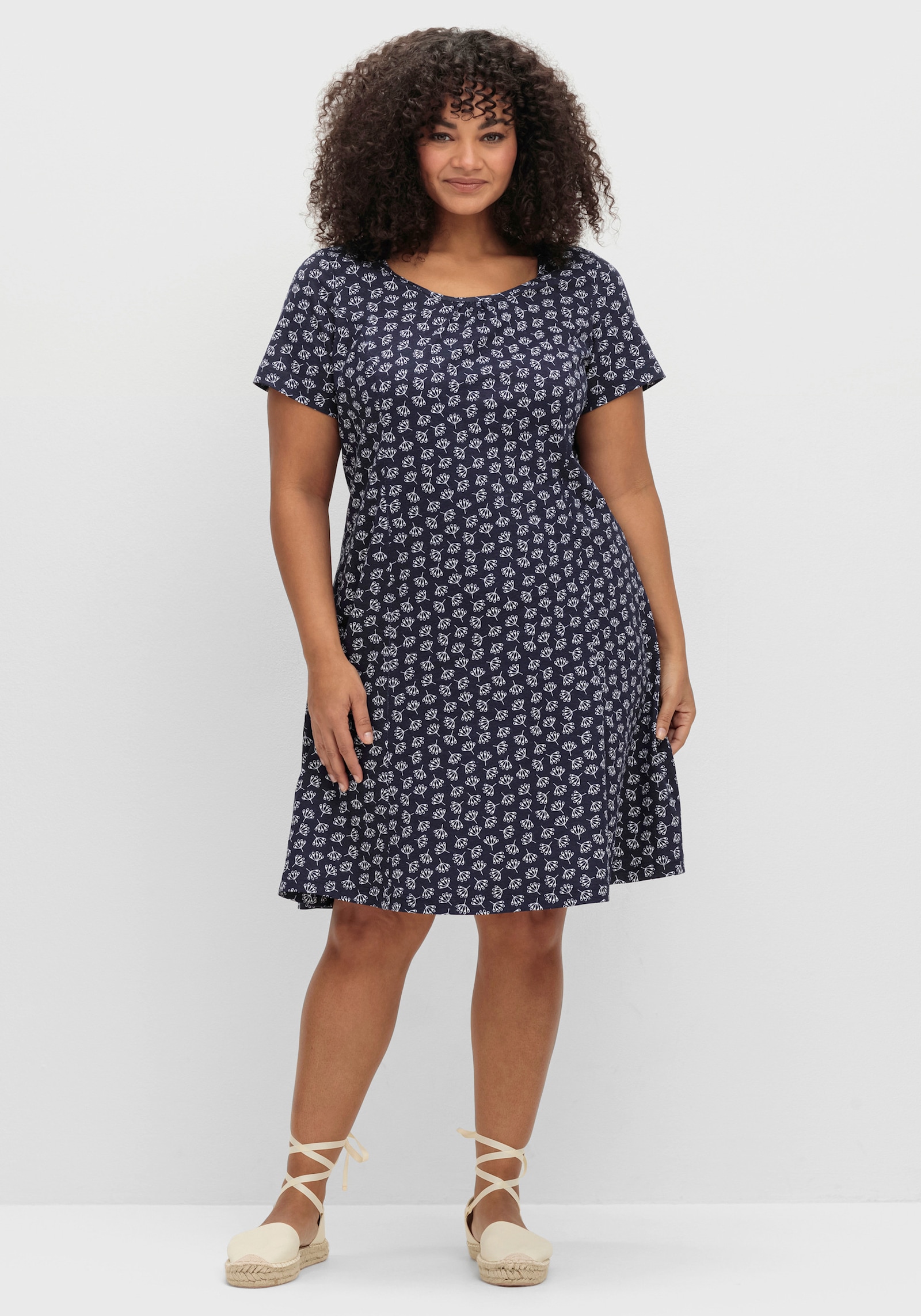 Jerseykleid mit floralem Dessin - marine-ecru-bedruckt