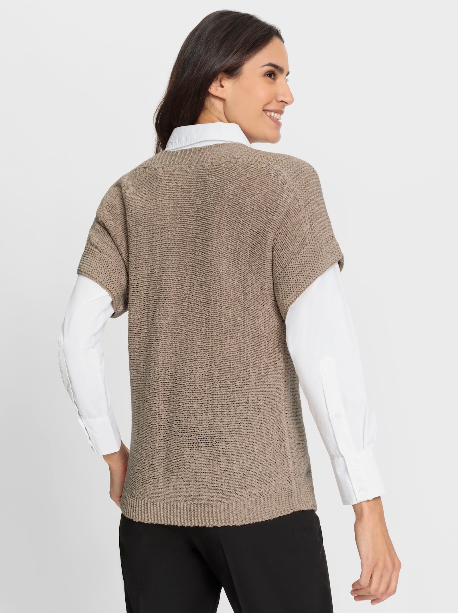 Pullunder mit Zierknopfleiste - sesam