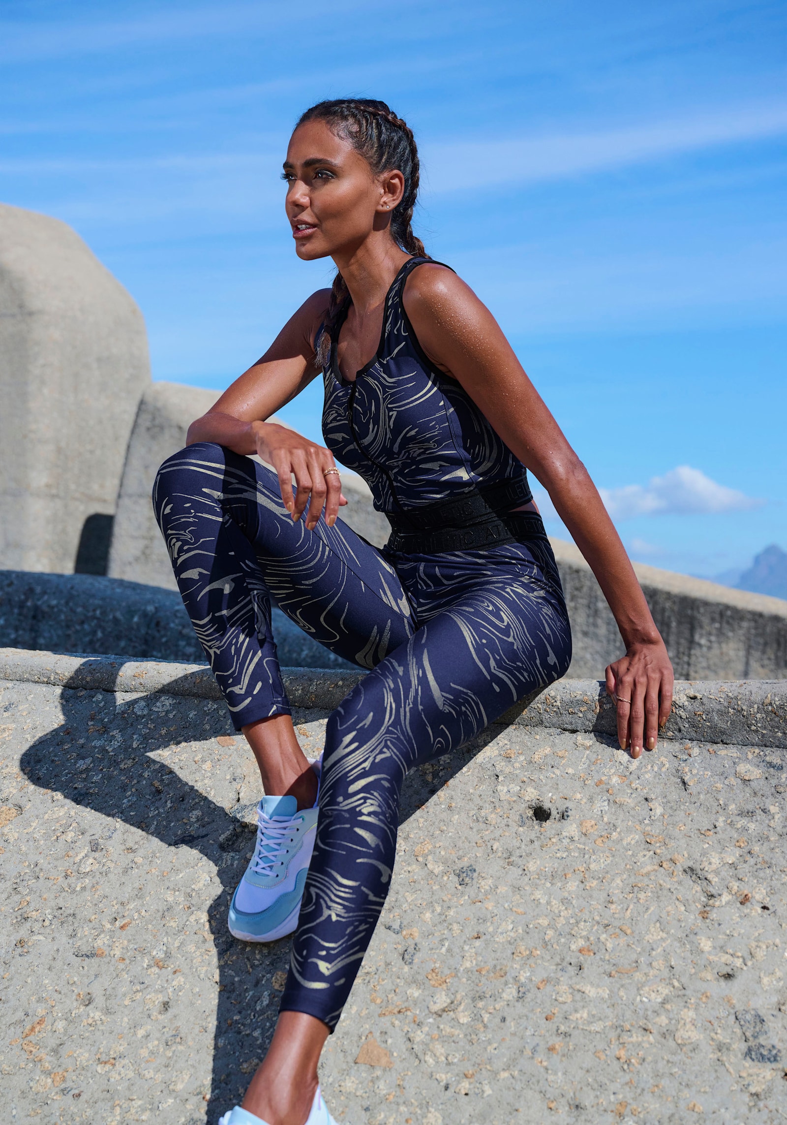 LASCANA ACTIVE Funktionstop - blau, silber