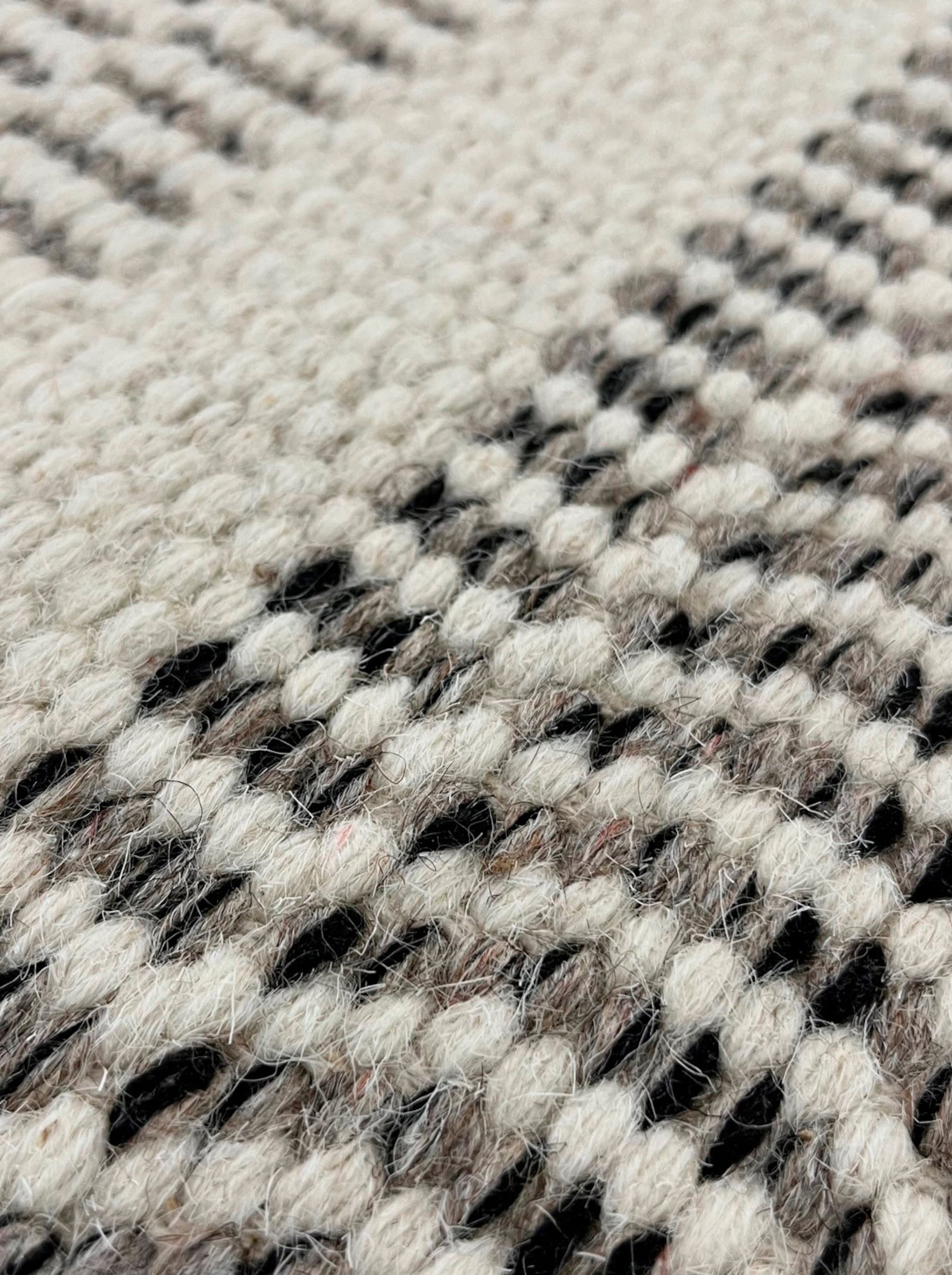 Theko Handwebteppich - natur-grau