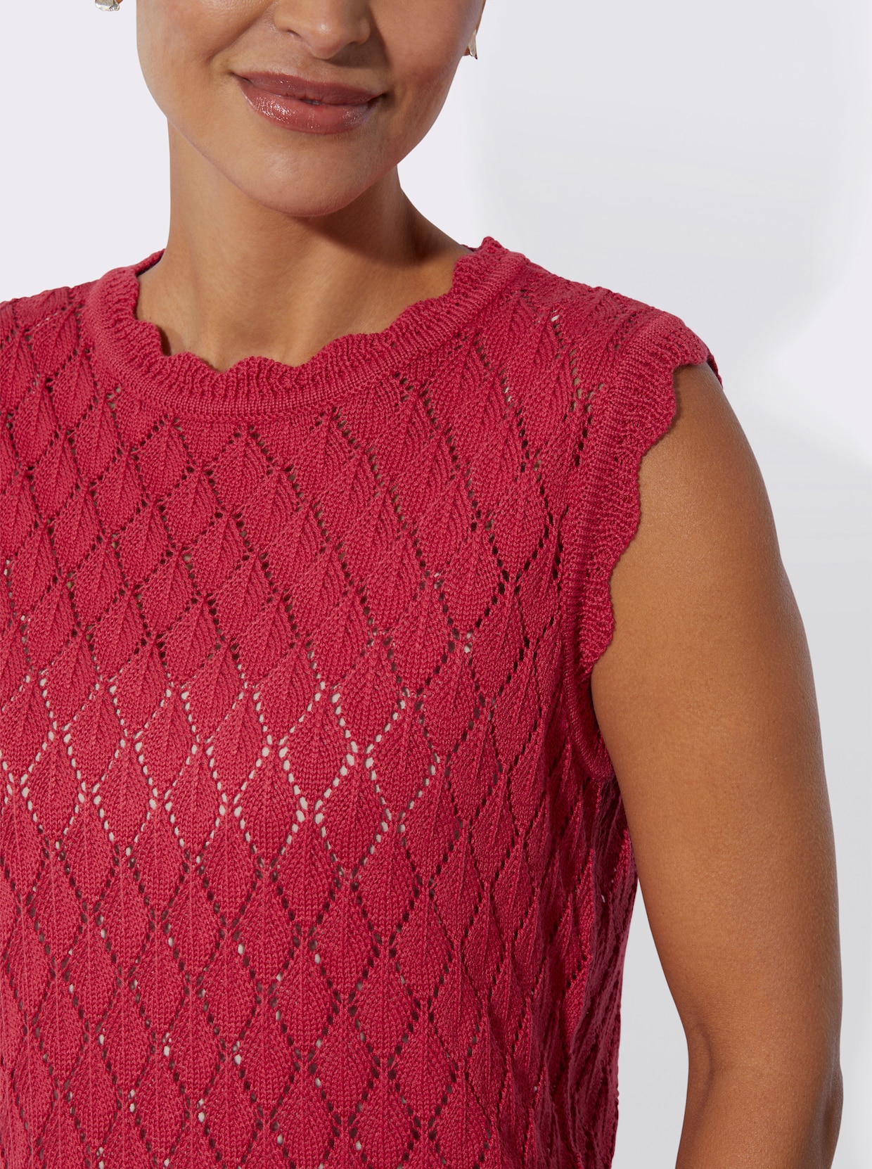 Pullunder im Ajourmuster - erdbeere
