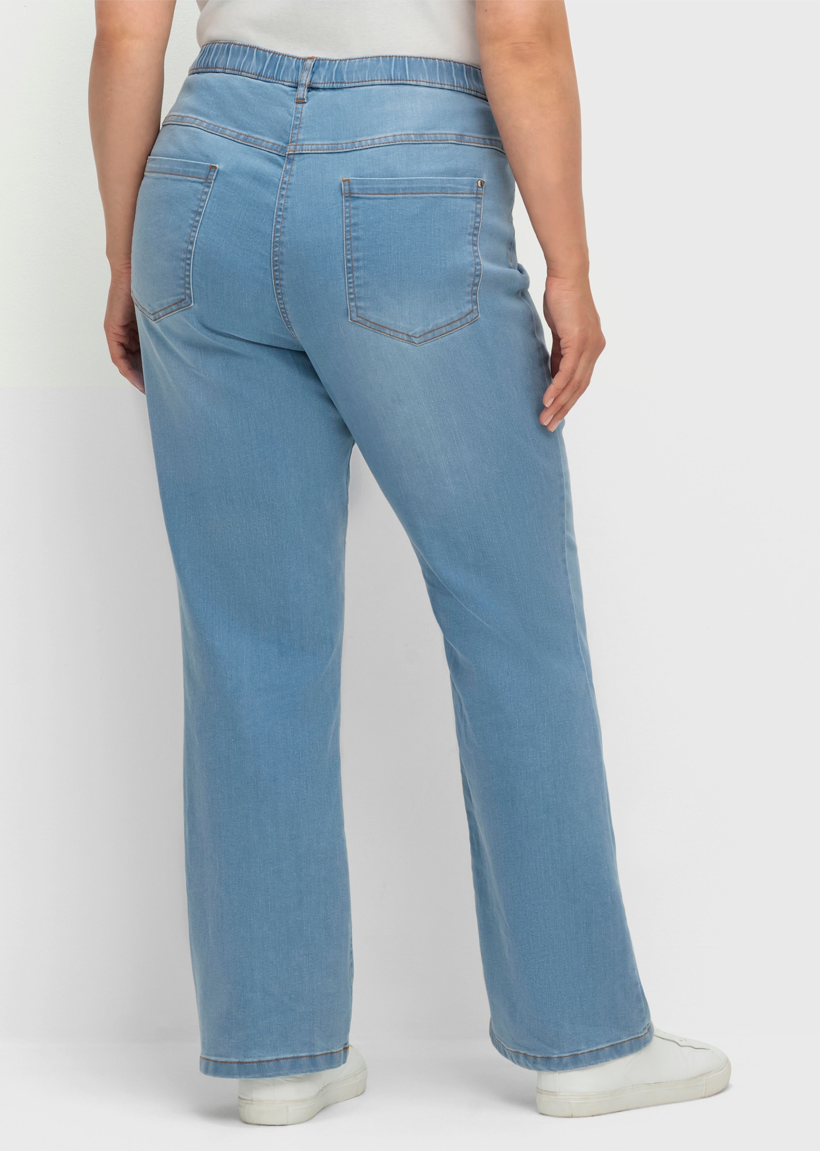 Bootcut-Jeans in Schlupfform - blue-bleached