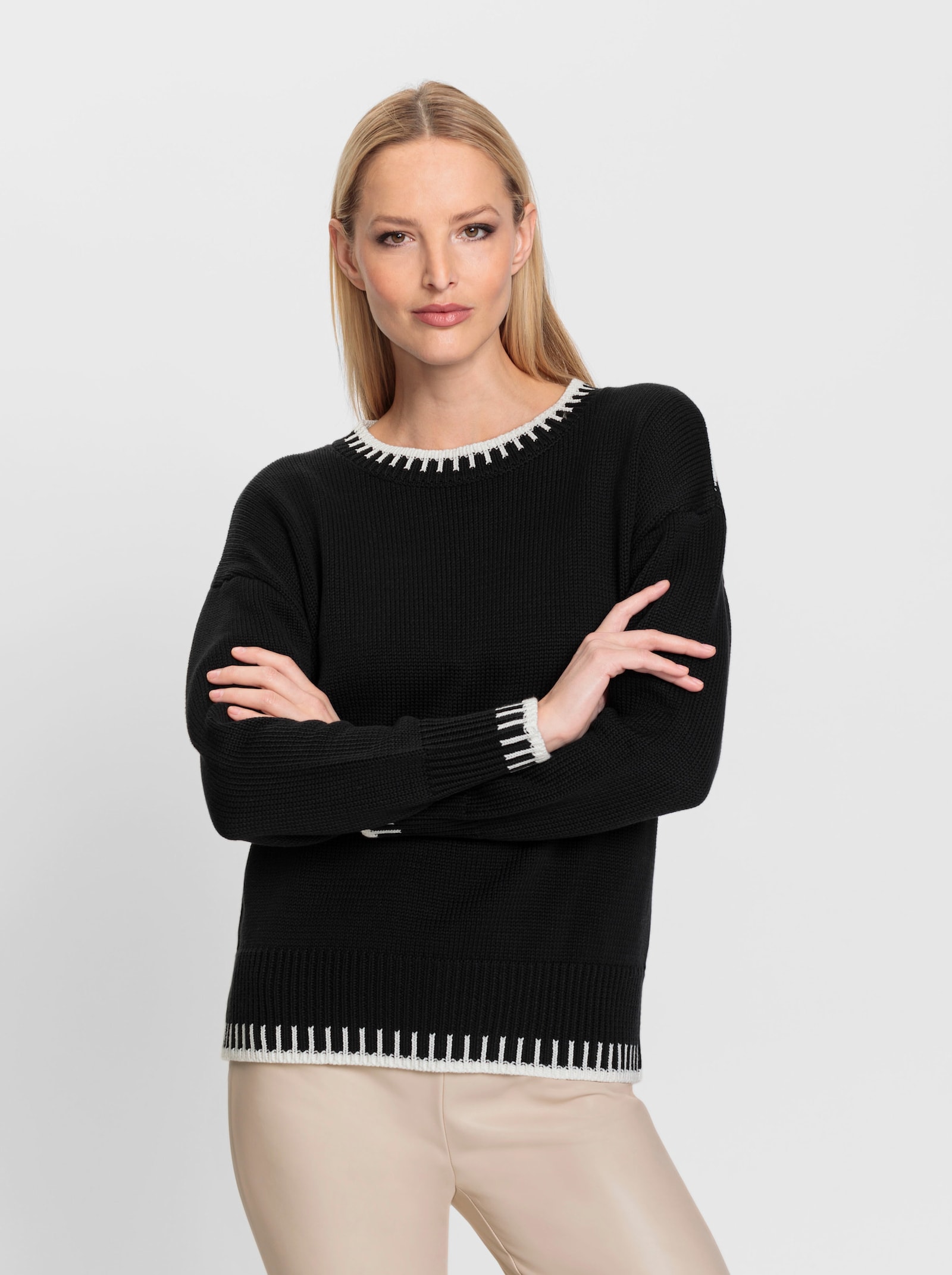 heine Rundhalspullover mit Ripp-Abschlüssen - schwarz-ecru-gemustert