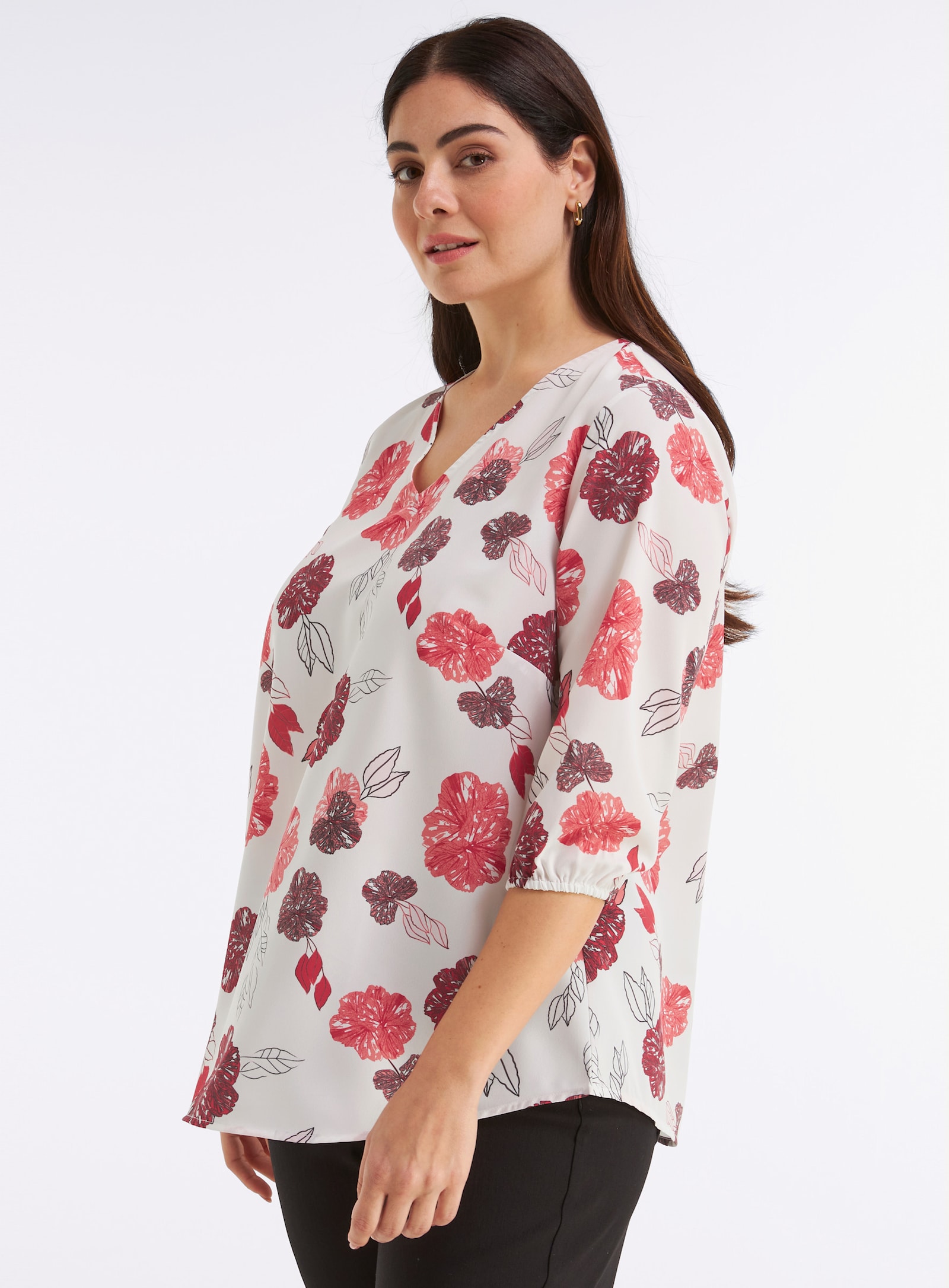 sheego Tuniek van crêpe, met bloemenprint - champagne/aardbei bedrukt