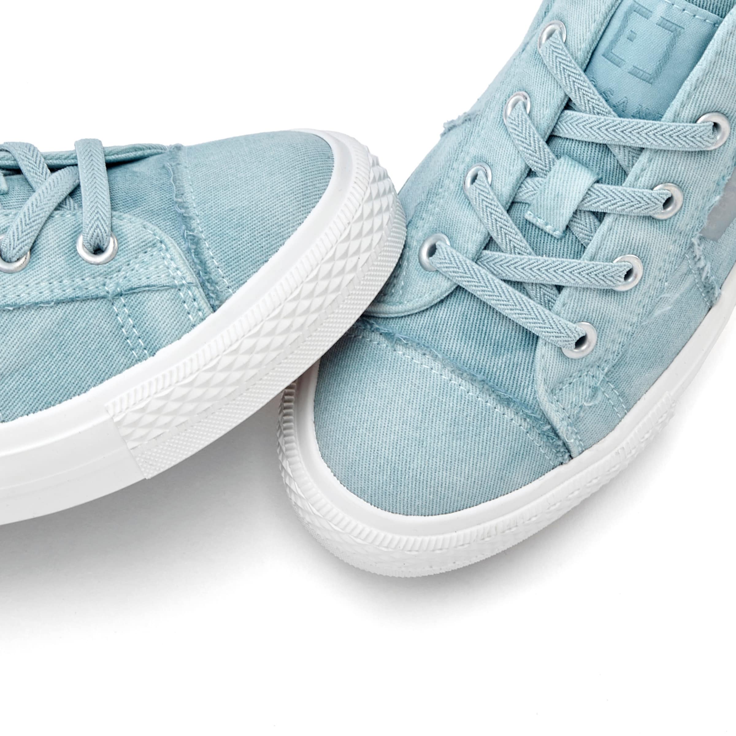 Thumbnail - Sneaker