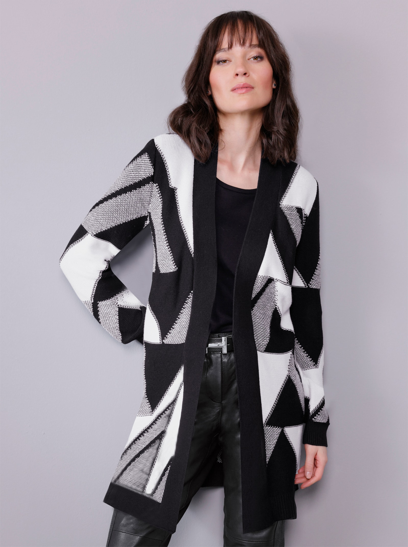CREATION L PREMIUM Longstrickjacke im grafischen Intarsien-Muster - schwarz-weiß-gemustert