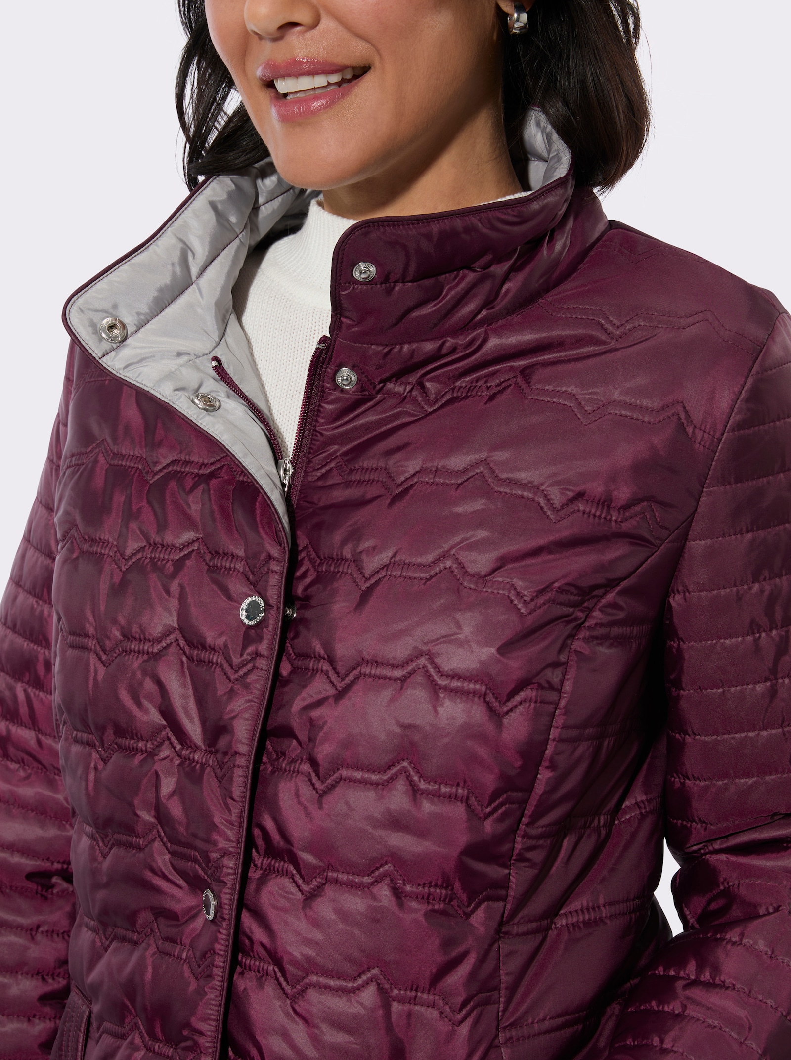 Steppjacke in kontrastreicher Verarbeitung - burgund