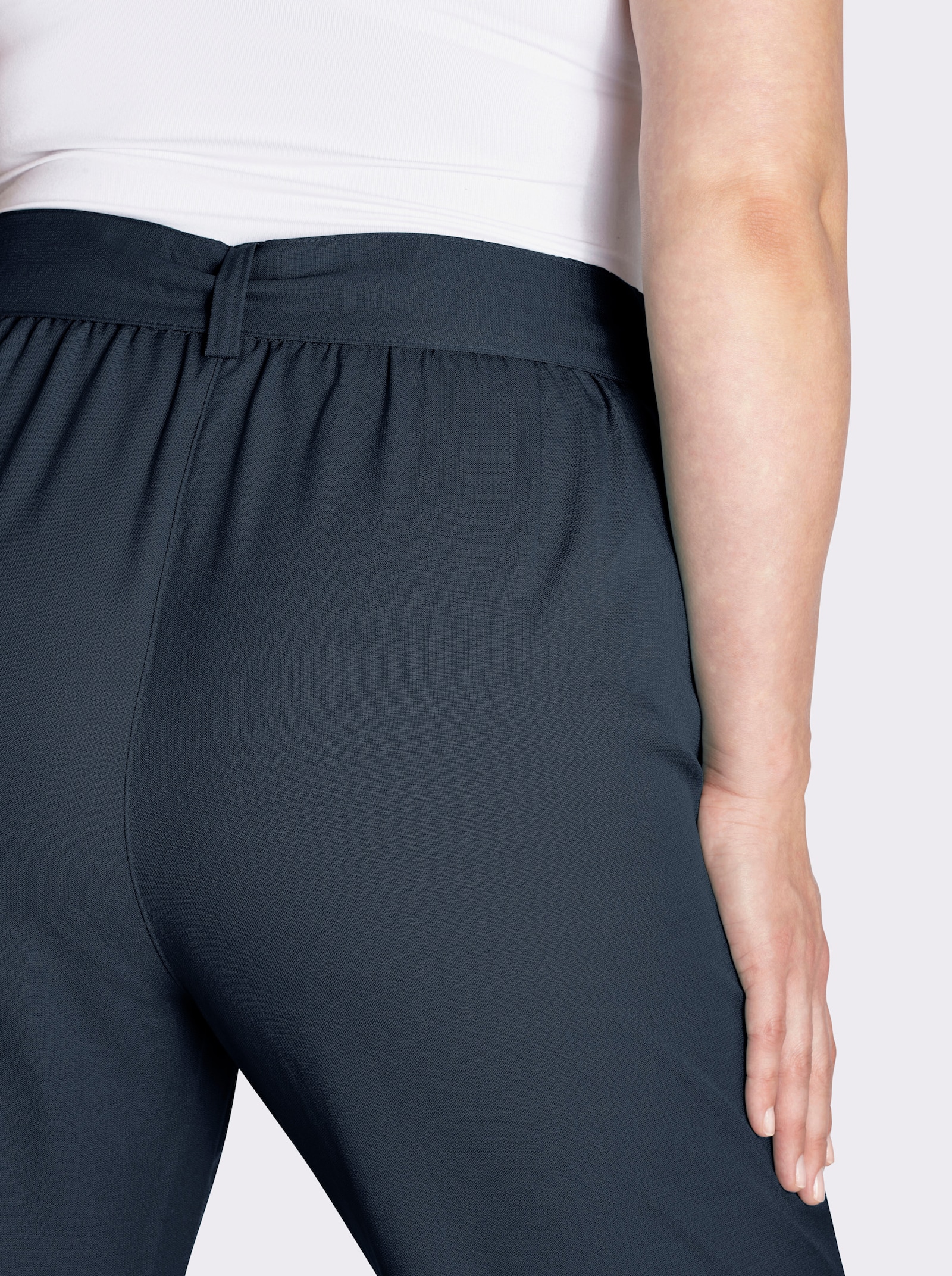 Palazzohose mit Bindegürtel - marine