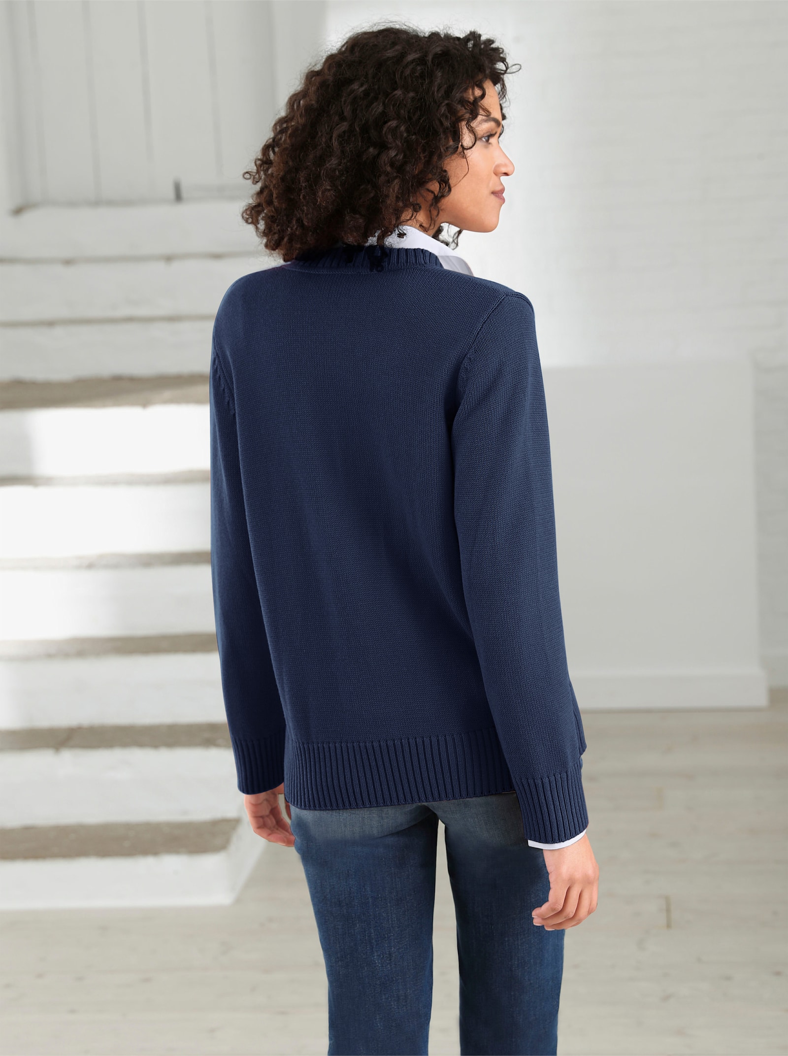 Strickjacke mit farblich abgestimmten Knöpfen - marine