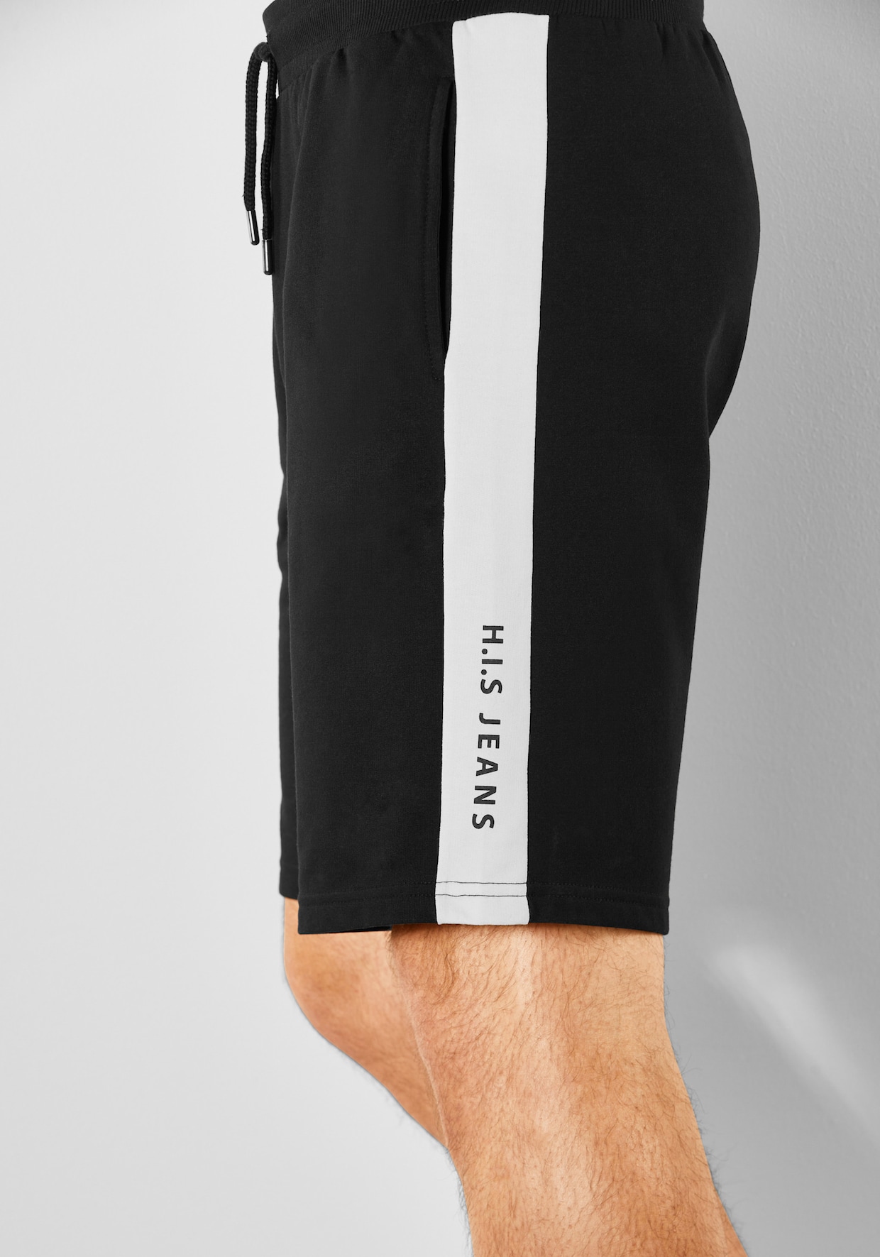 H.I.S Sweatshorts - schwarz