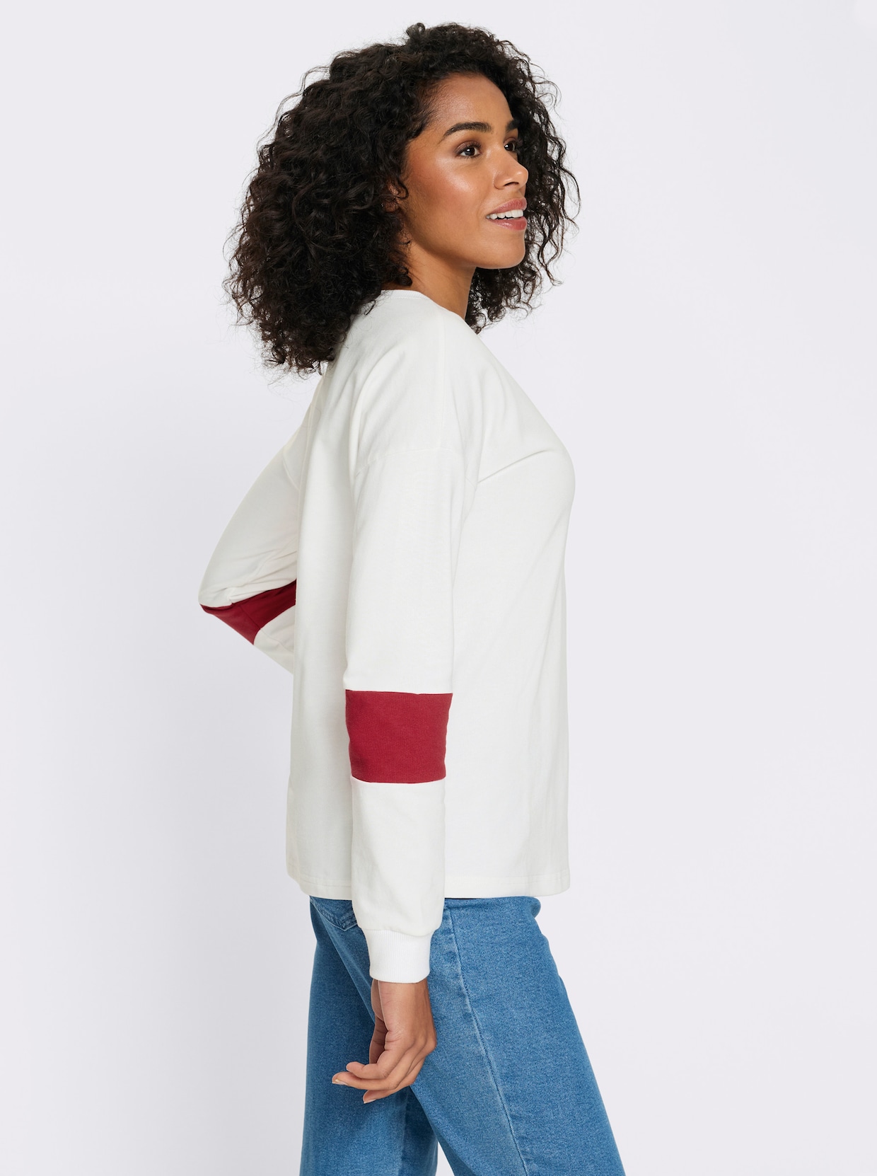 Sweatshirt mit Schriftzug - ecru-kirsche