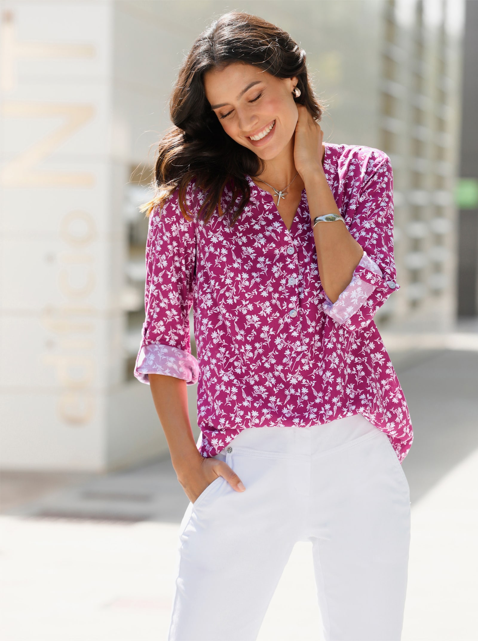 Druckbluse im Blüten-Dessin - malve-weiß-bedruckt