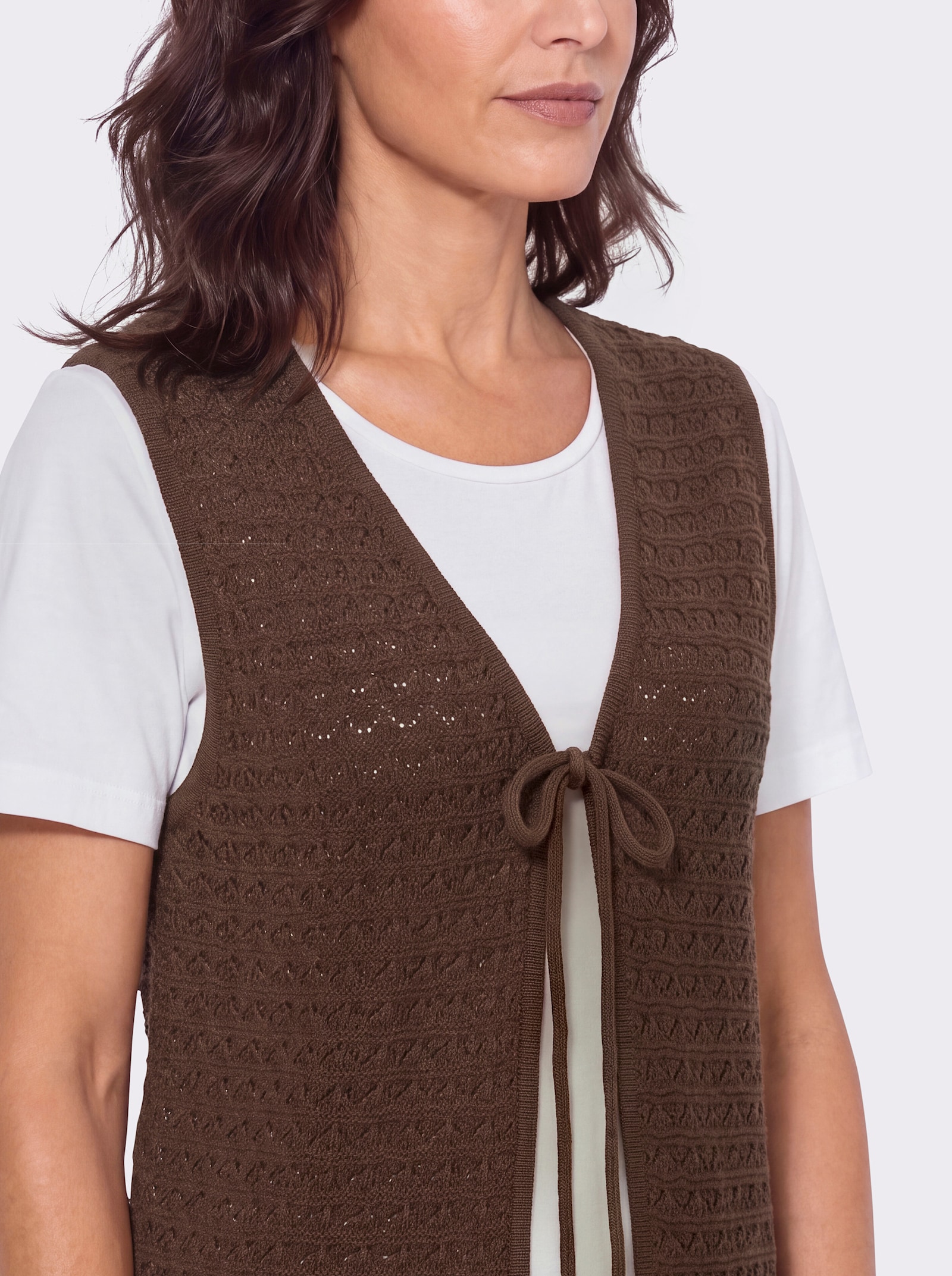 Strickweste mit Ajourmuster rundum - schoko