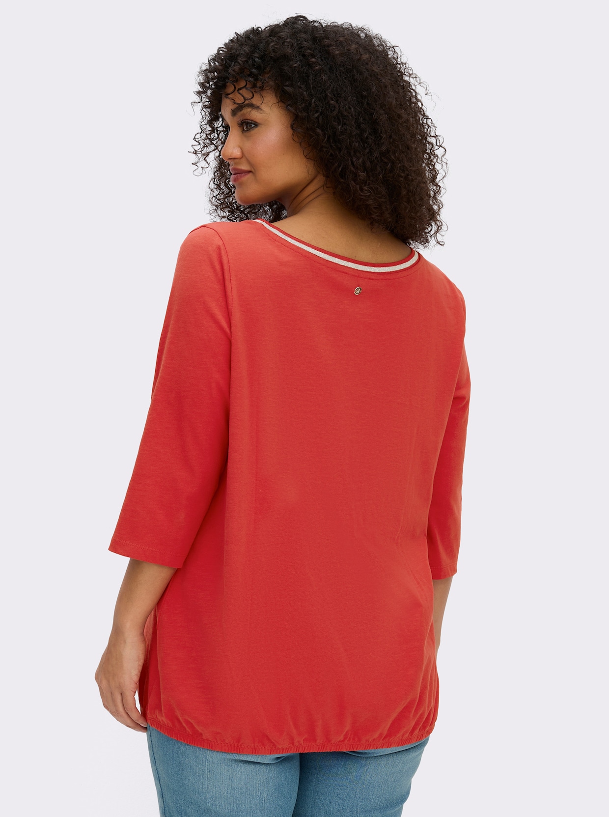 sheego 3/4-Arm-Shirt mit Glitzergarn am Ausschnitt - erdbeere