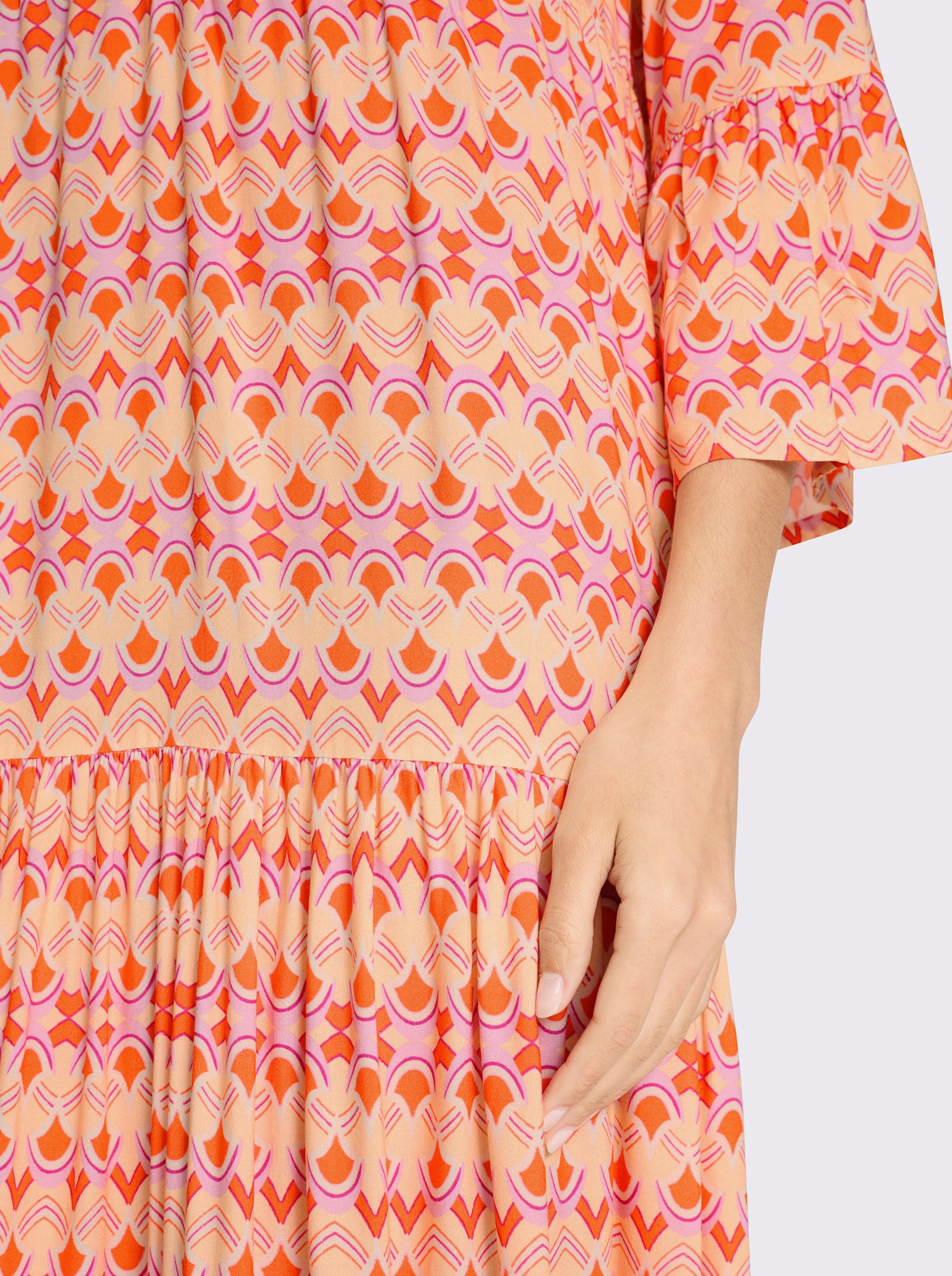 heine Druckkleid mit Volant-Ärmeln - apricot-orange-bedruckt