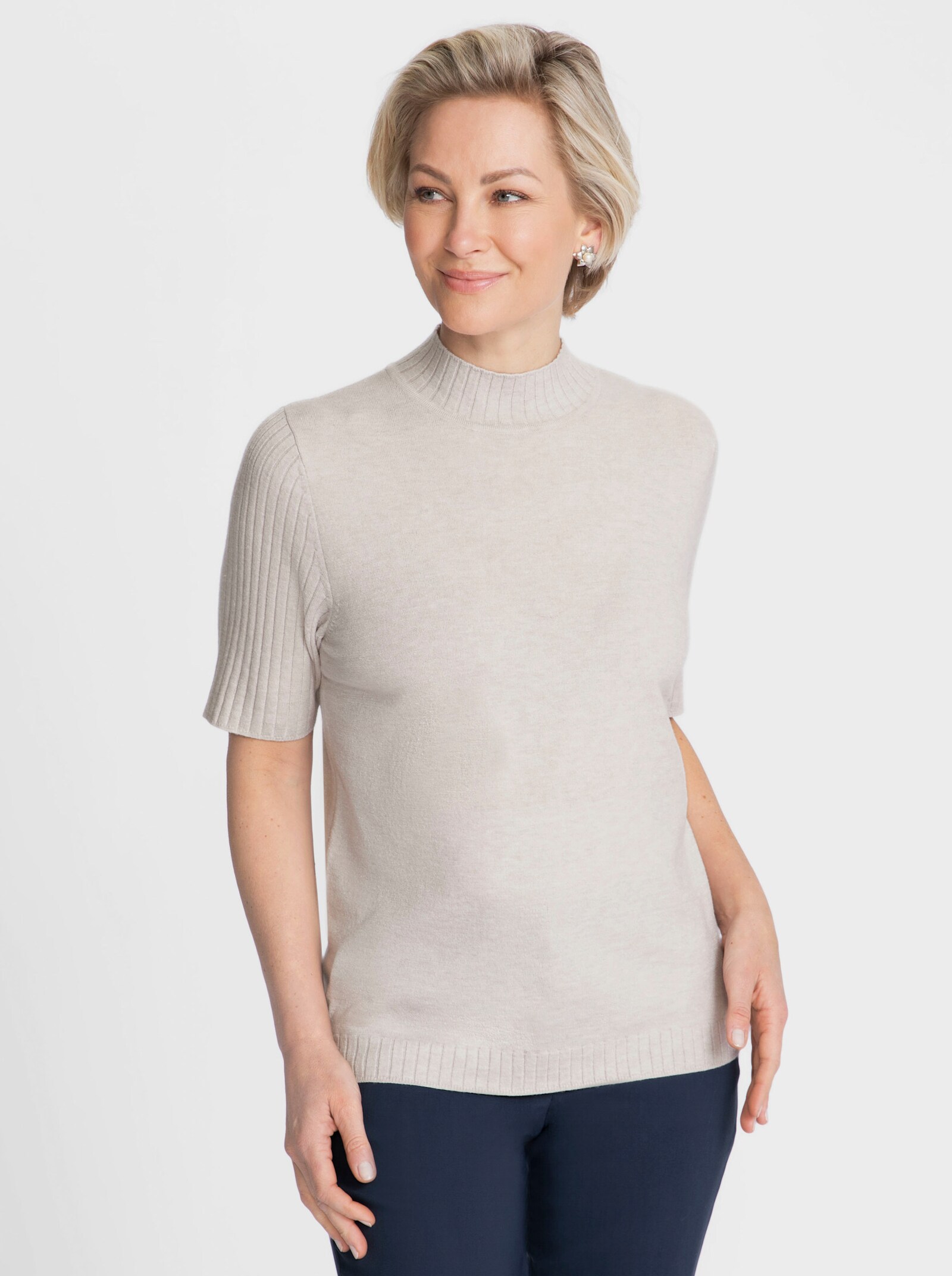 Kurzarmpullover mit geripptem Kragen - hellgrau-meliert