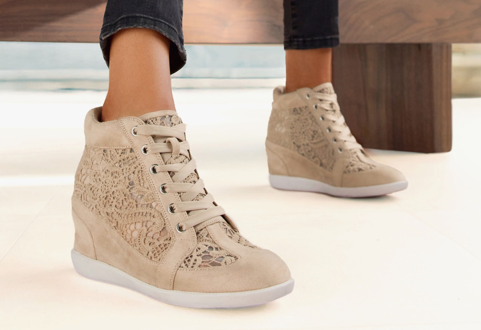 LASCANA Sneaker - beige