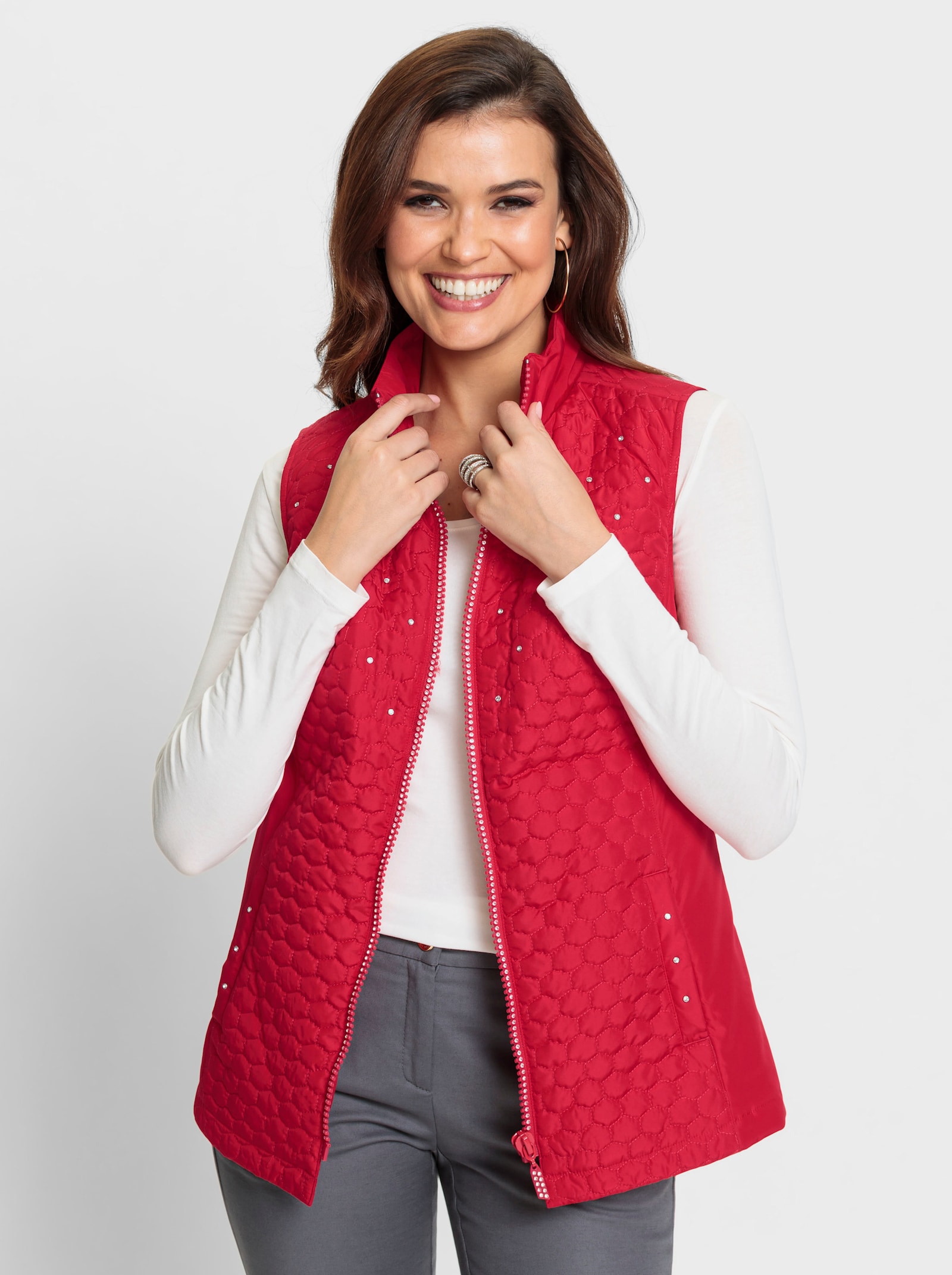 Prošívaná vesta s pajetkami - červená