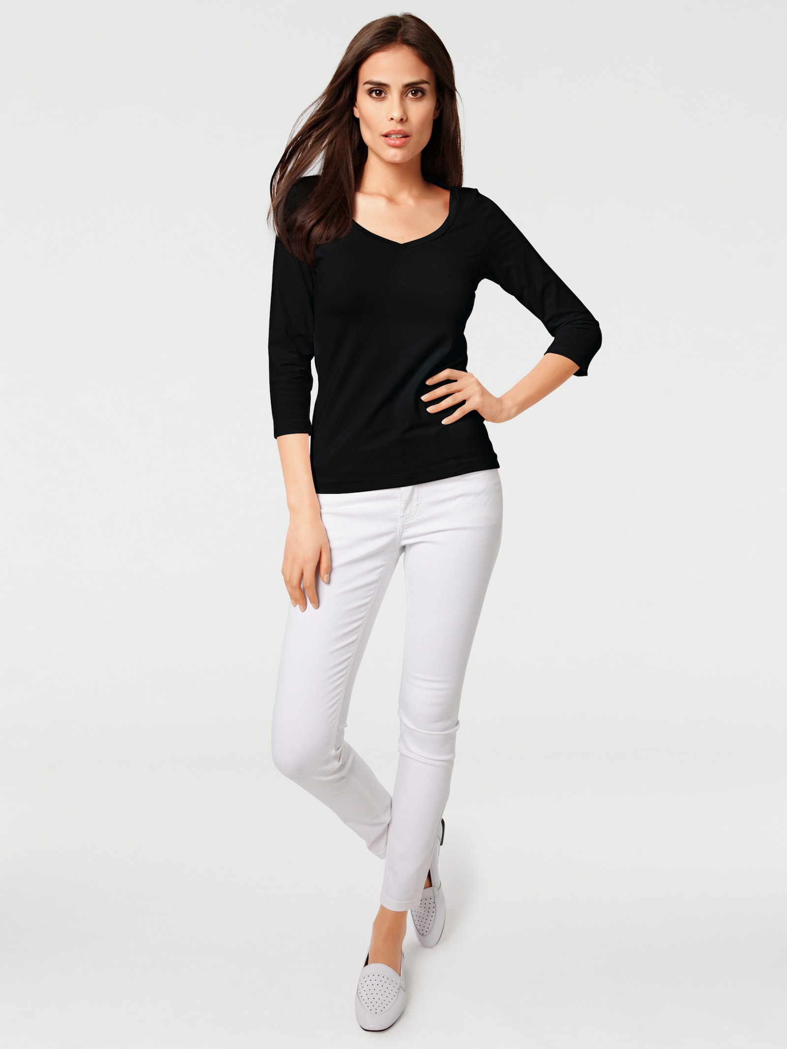 heine 3/4-Arm-Shirt mit Herz-Ausschnitt - schwarz