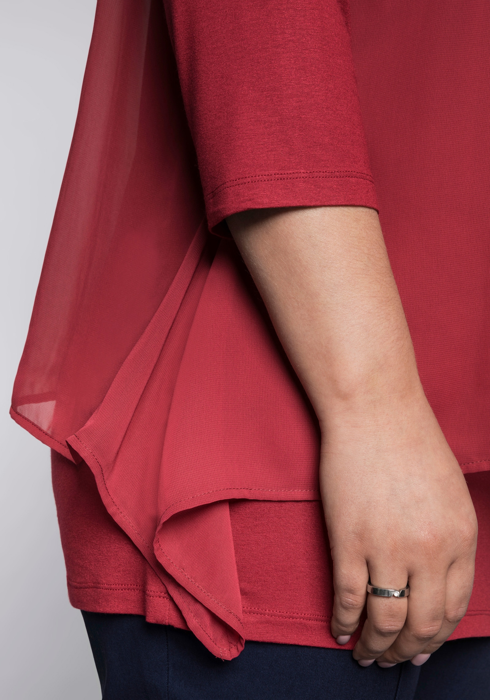 sheego Blouseshirt met puntige zoom - robijnrood