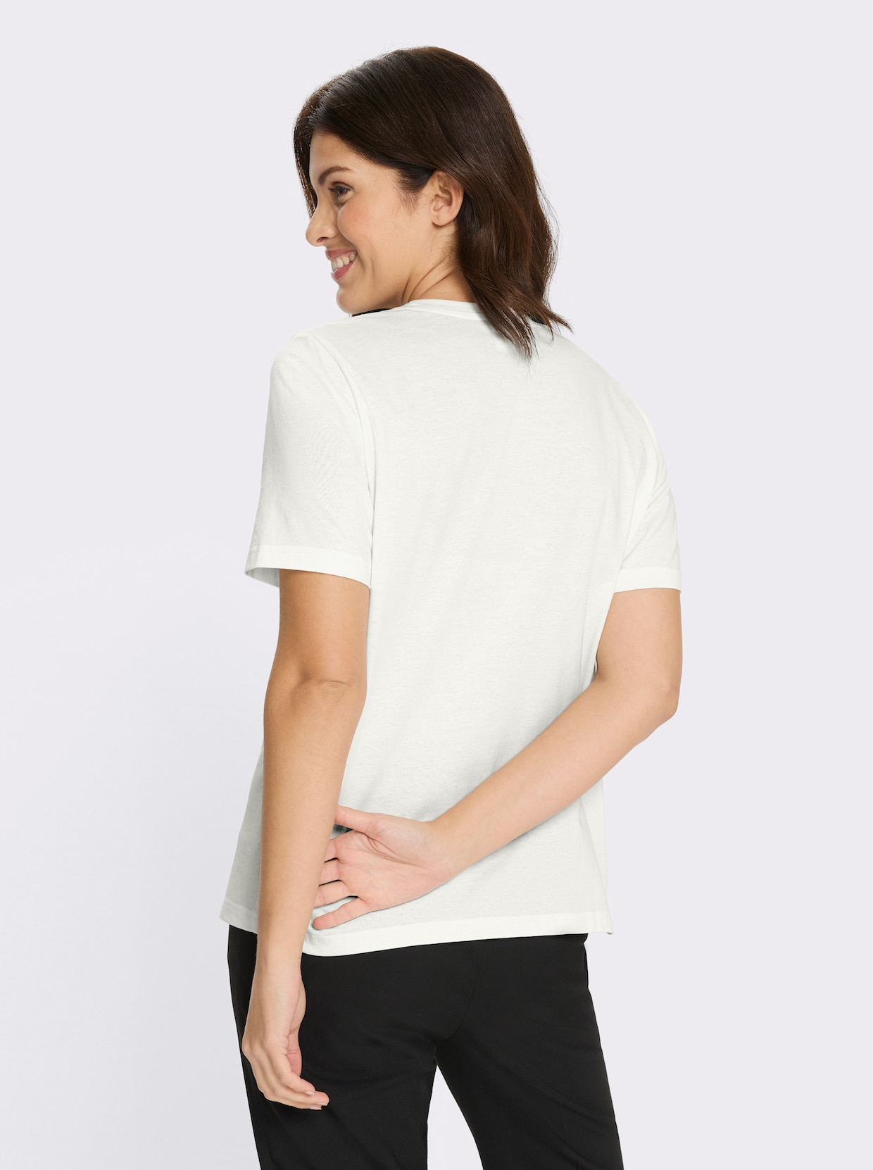 Kurzarmshirt in figurfreundlicher A-Linie - ecru