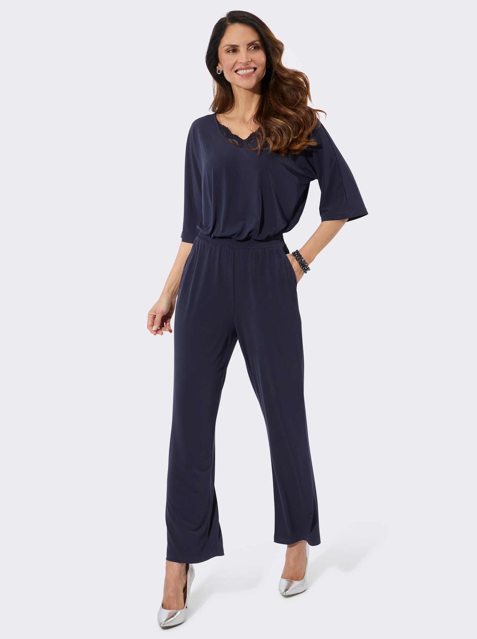 Jumpsuit mit Spitze am V-Ausschnitt - marine