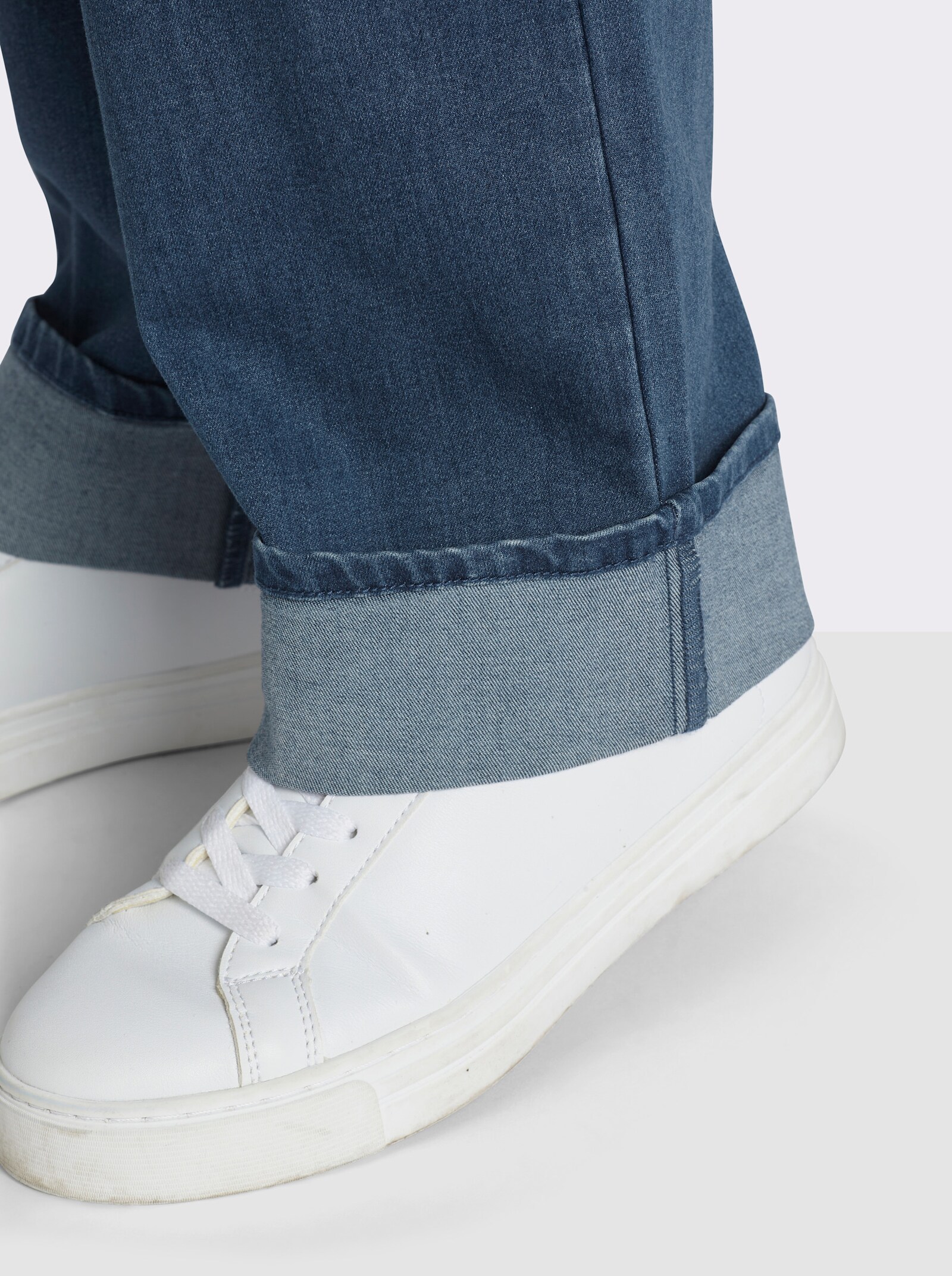 sheego Gerade Jeans mit Umschlag am Saum - blue-stone-washed