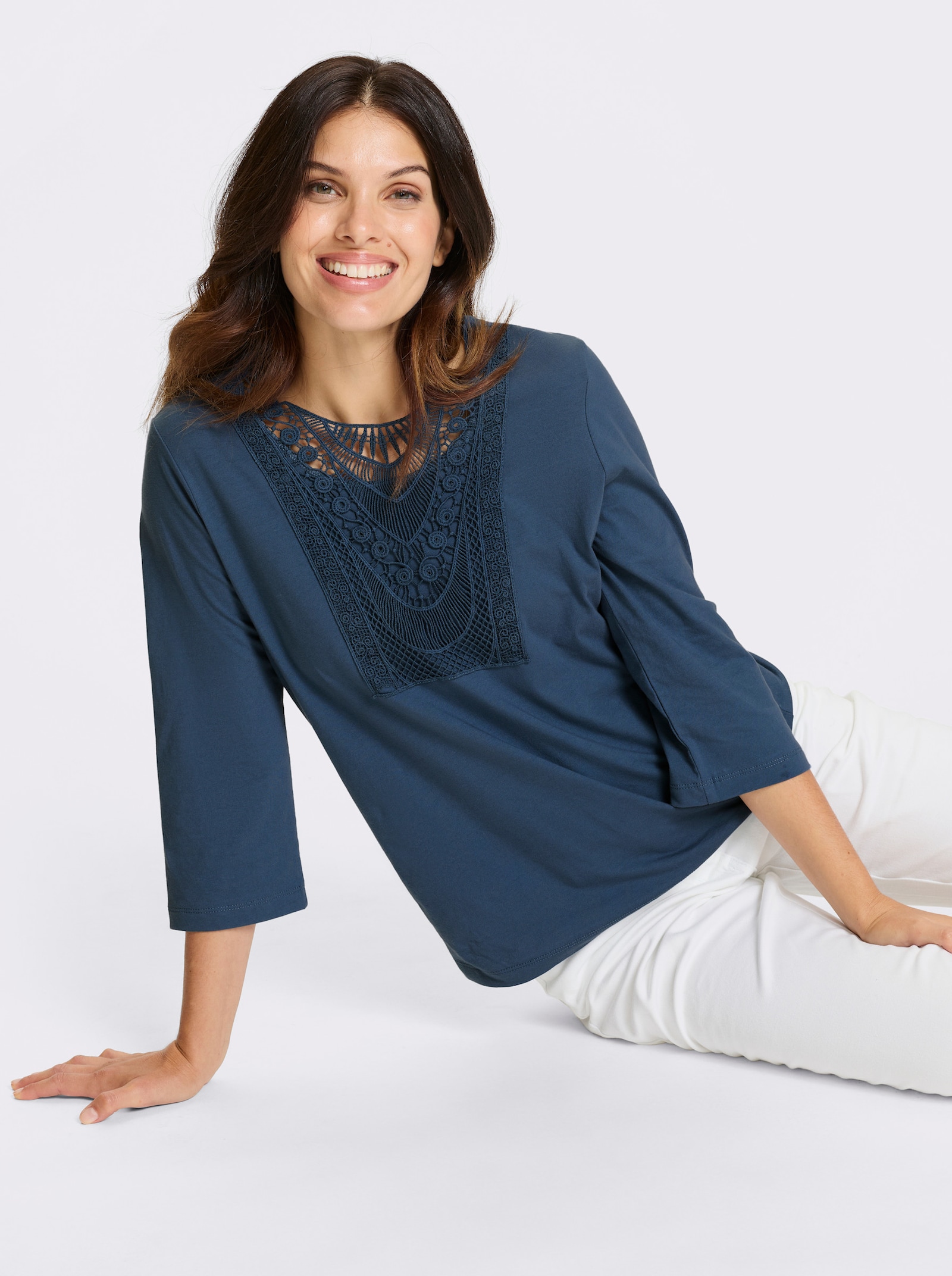 Shirt met 3/4-mouwen en kant bij de hals - rookblauw