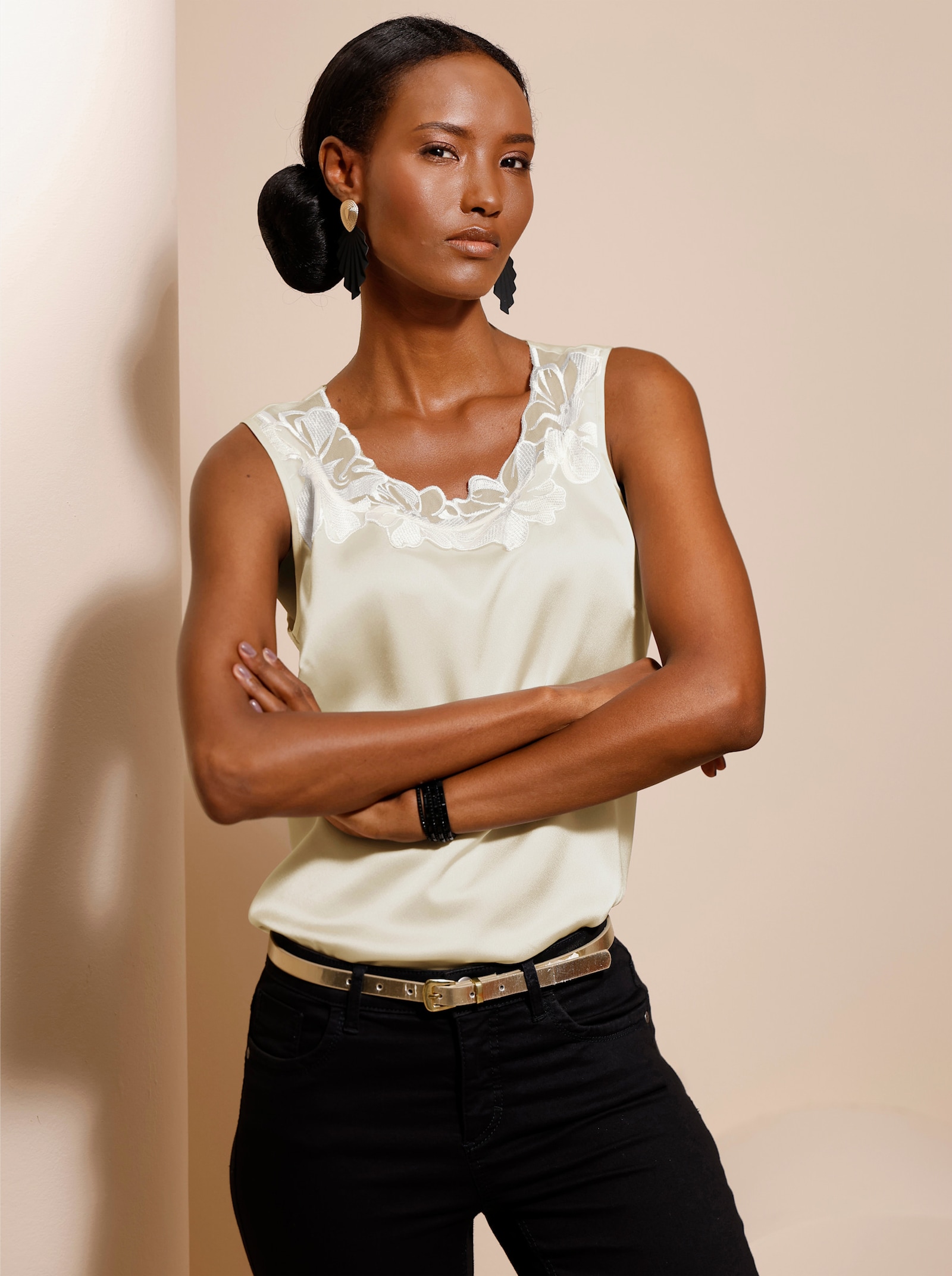 Blousetop van satijn - champagne