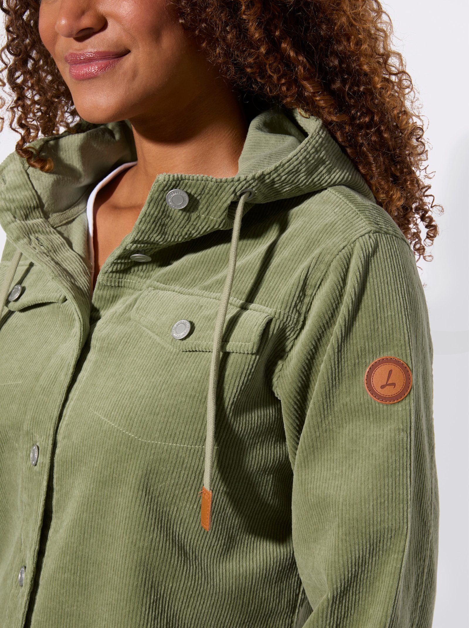 Cordjacke mit Kapuze - schilf