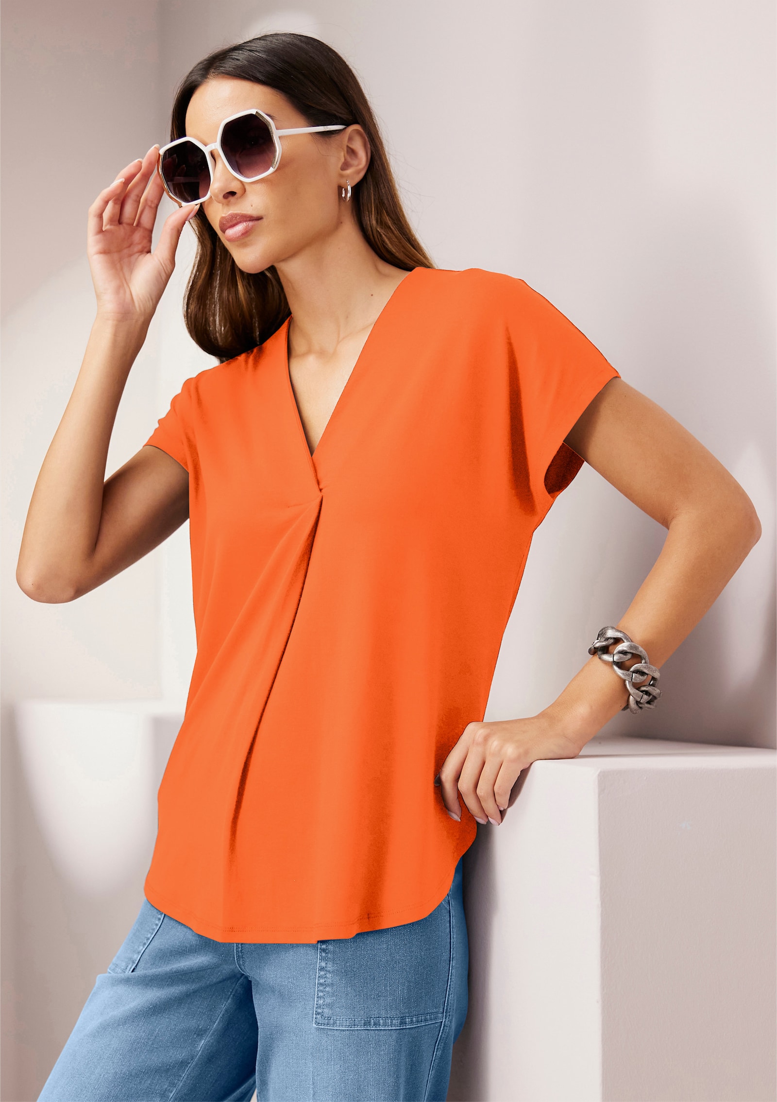 heine Kurzarmshirt mit V-Ausschnitt - orange