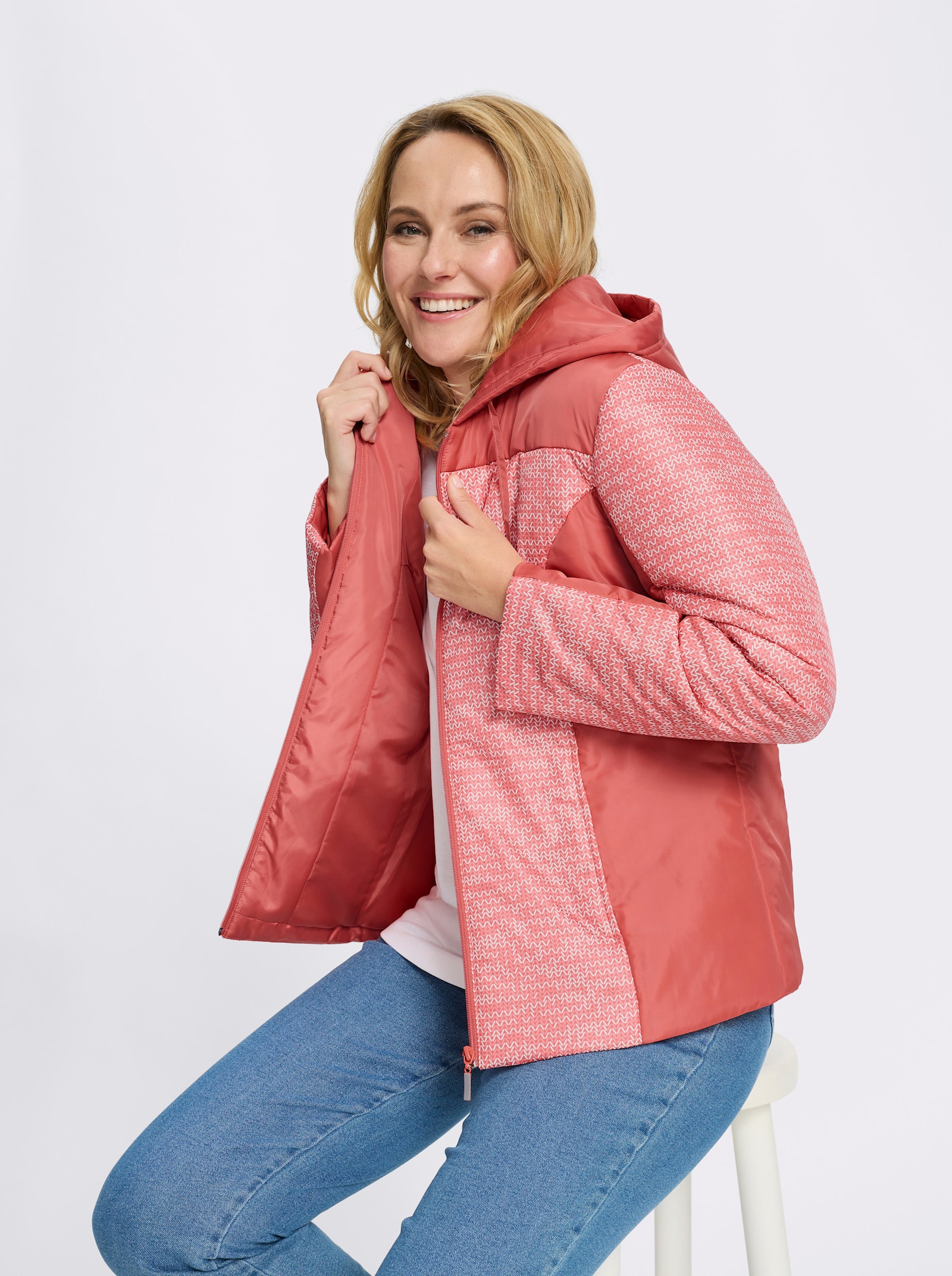 Jacke mit Steppung - grapefruit-ecru-bedruckt