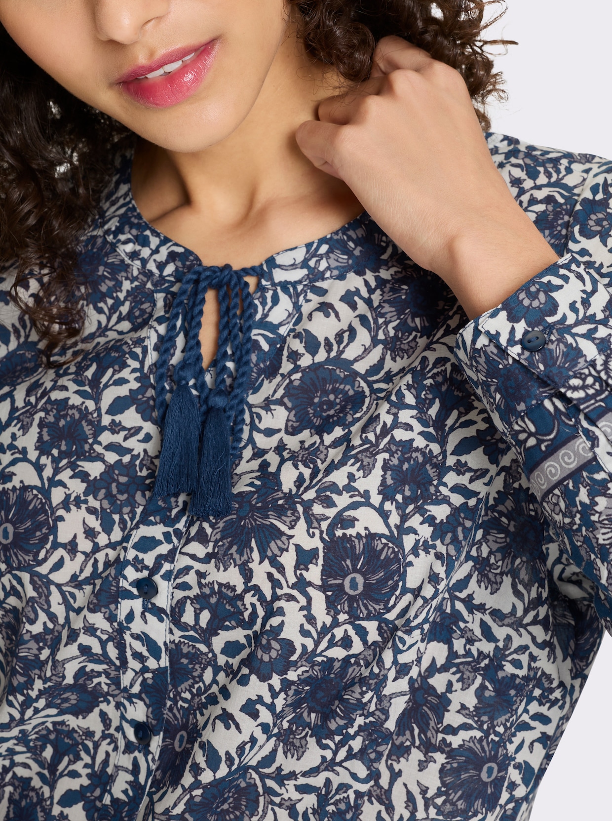 heine Druckbluse - champagner-dunkelblau-bedruckt