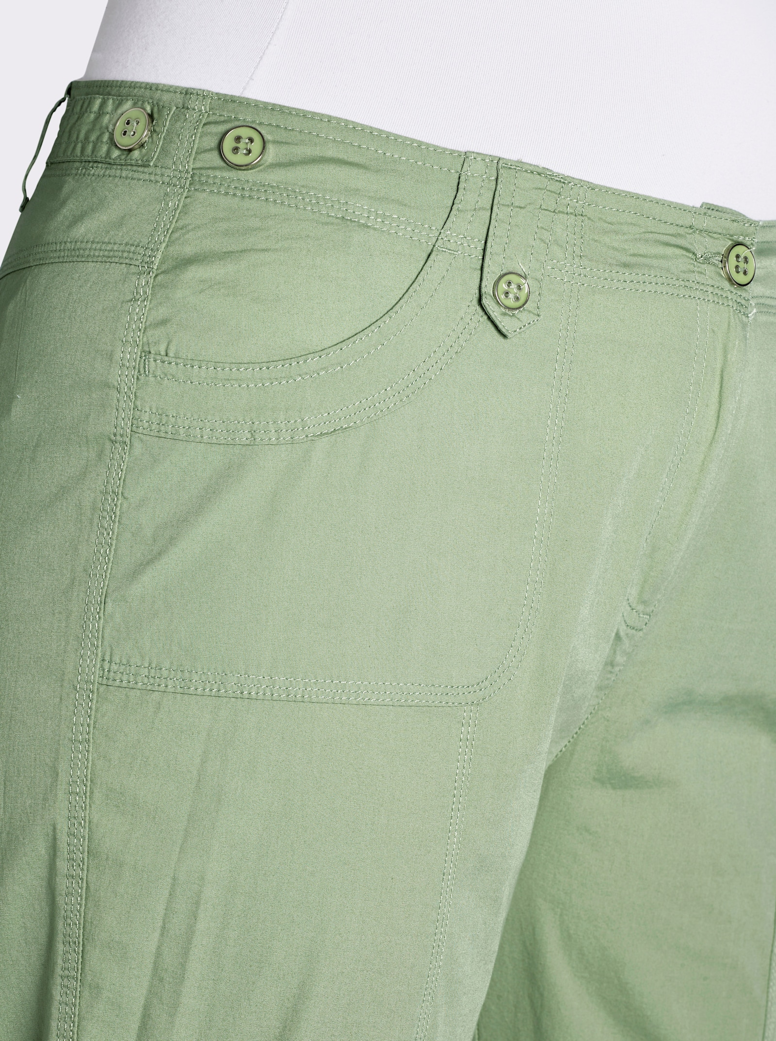 Baumwollhose mit krempelbaren Beinen - eucalyptus