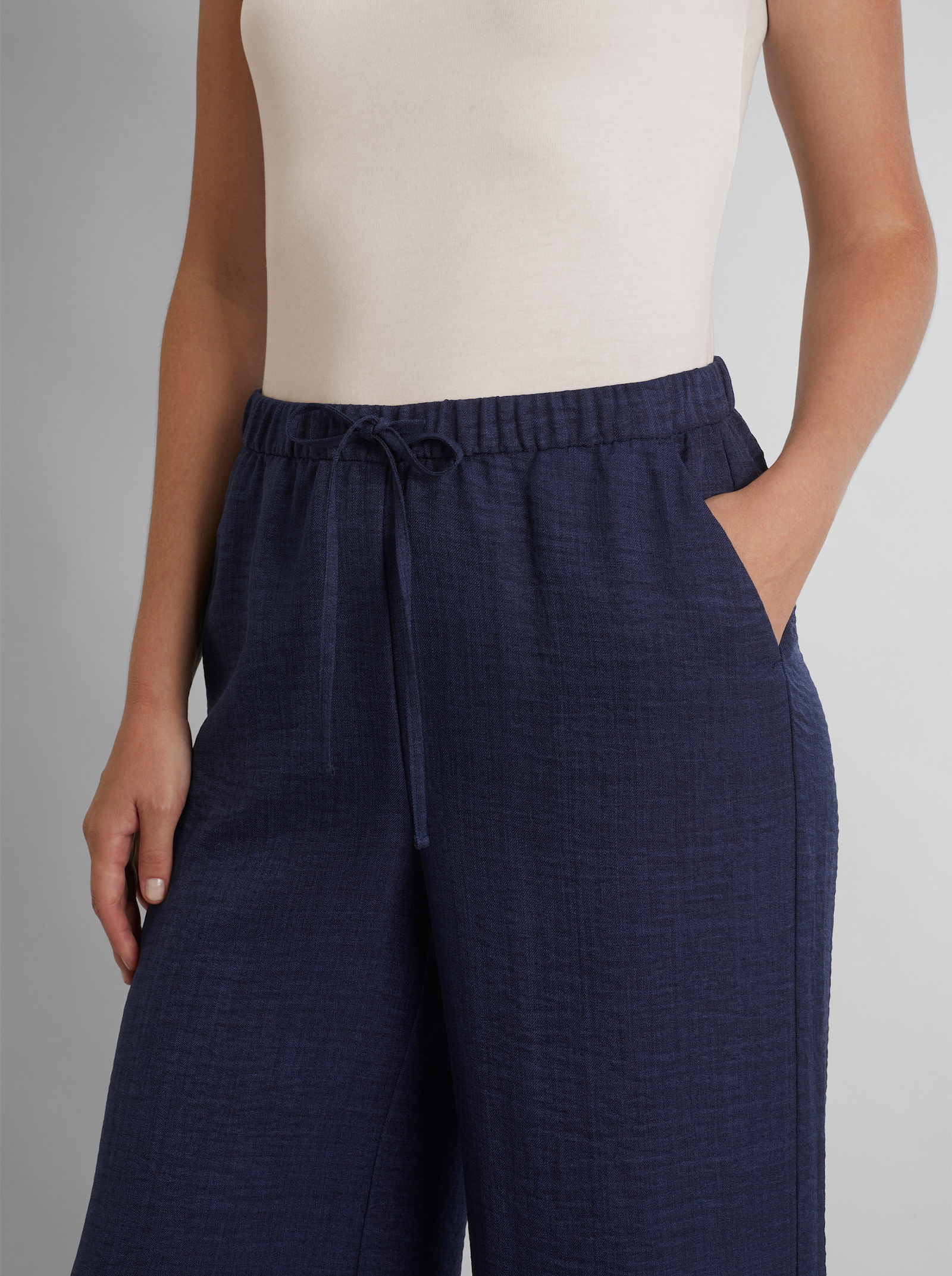 heine Schlupfhose aus Kofferware - marine
