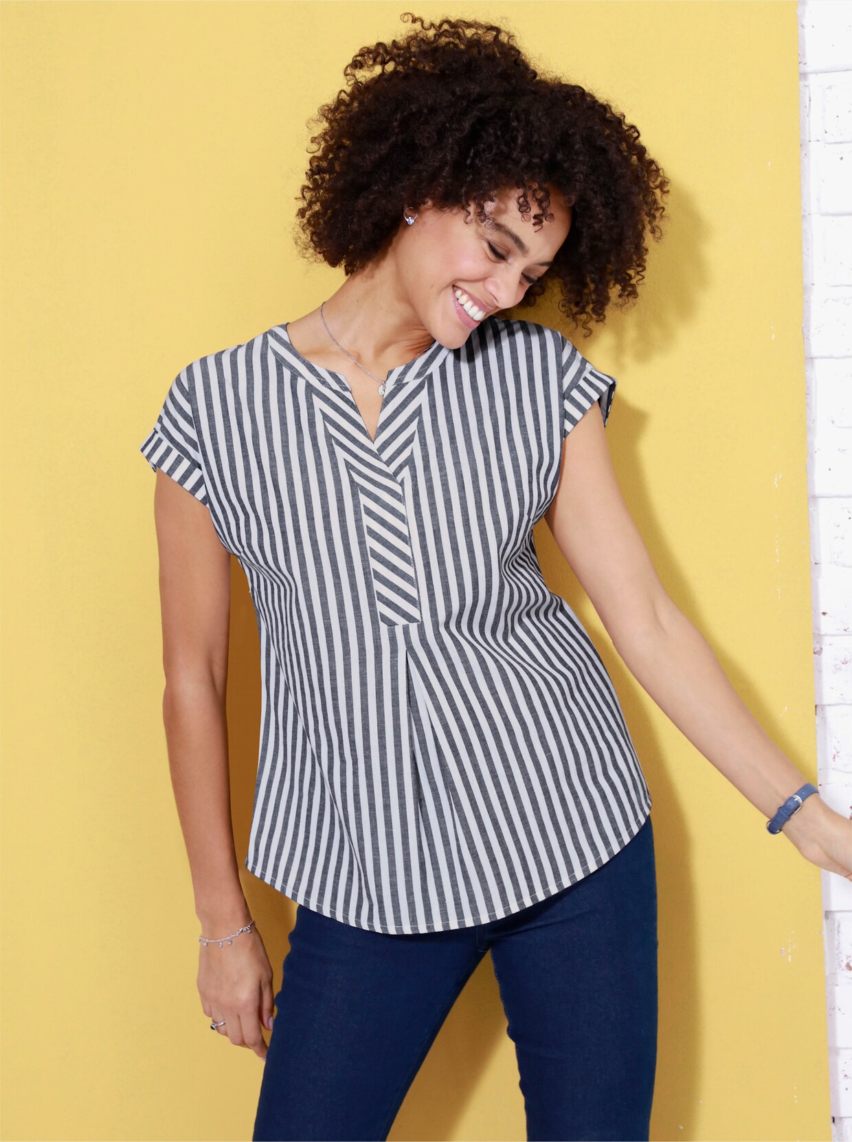 Comfortabele blouse - nachtblauw/wit gestreept