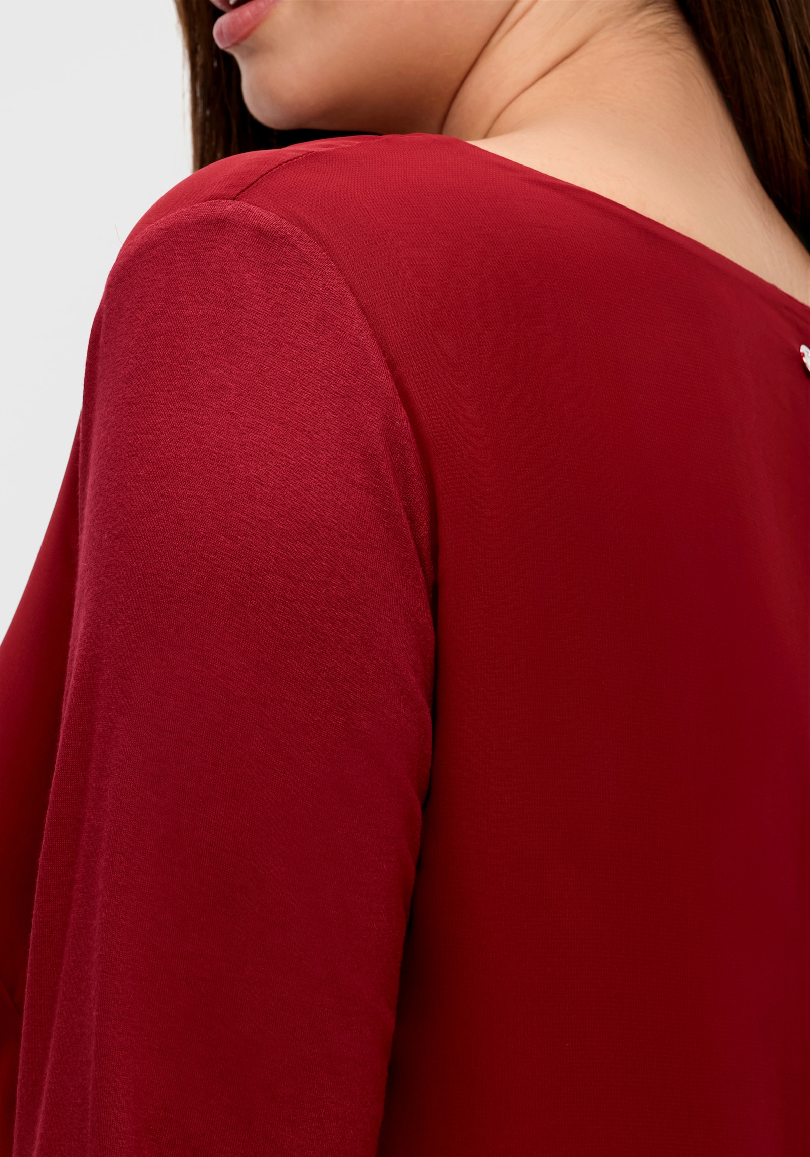 sheego Blusenshirt mit Zipfelsaum - rubinrot